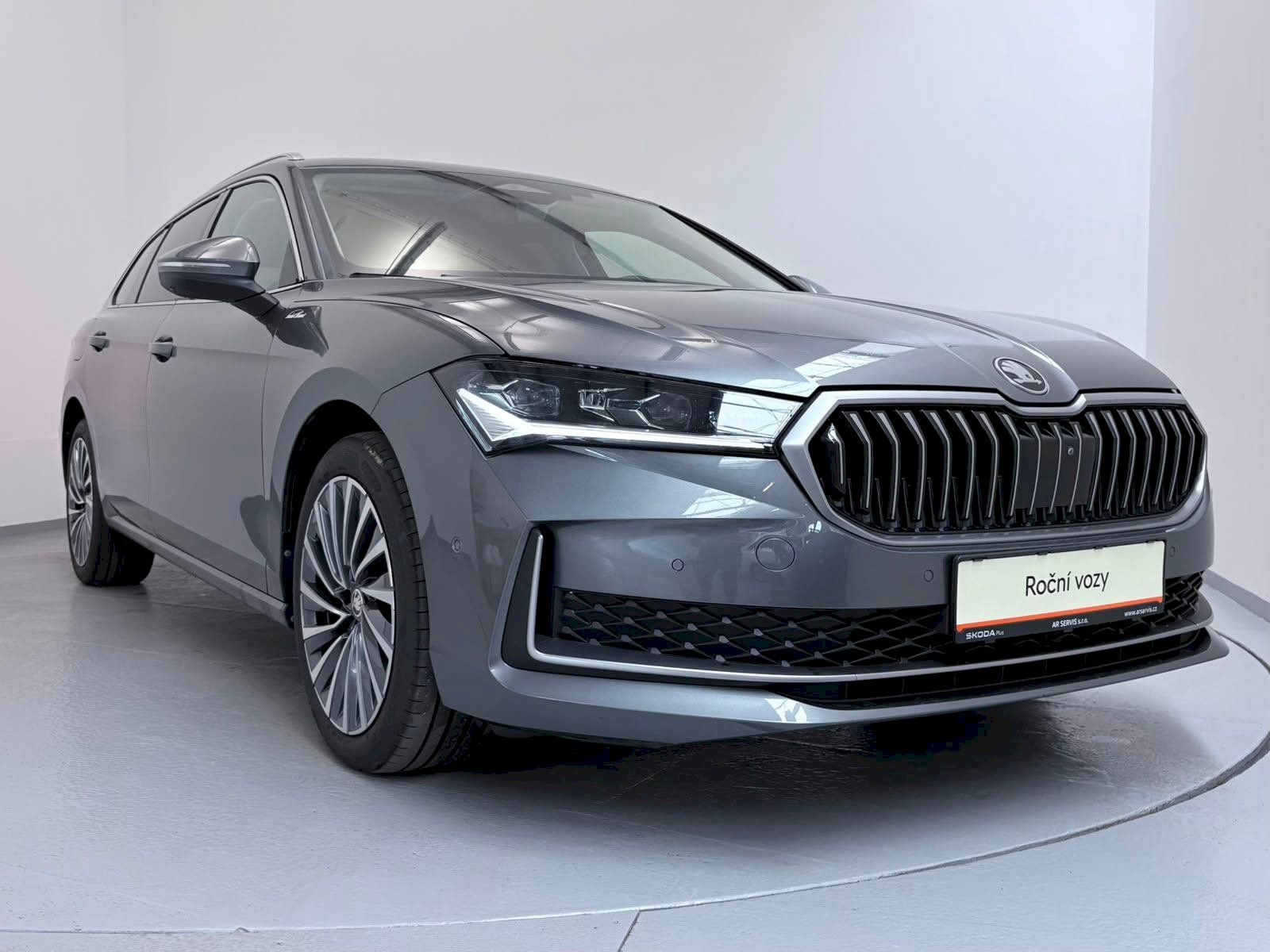 Škoda Superb, L&K 2.0TDI/142kW 4X4 7DSG - ma - fotka 6