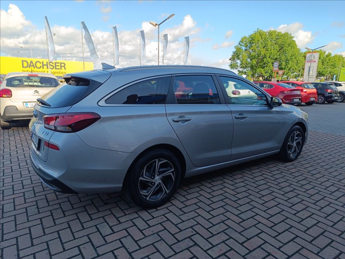 Hyundai i30, 1,0 T-GDi, DCT - fotka 5