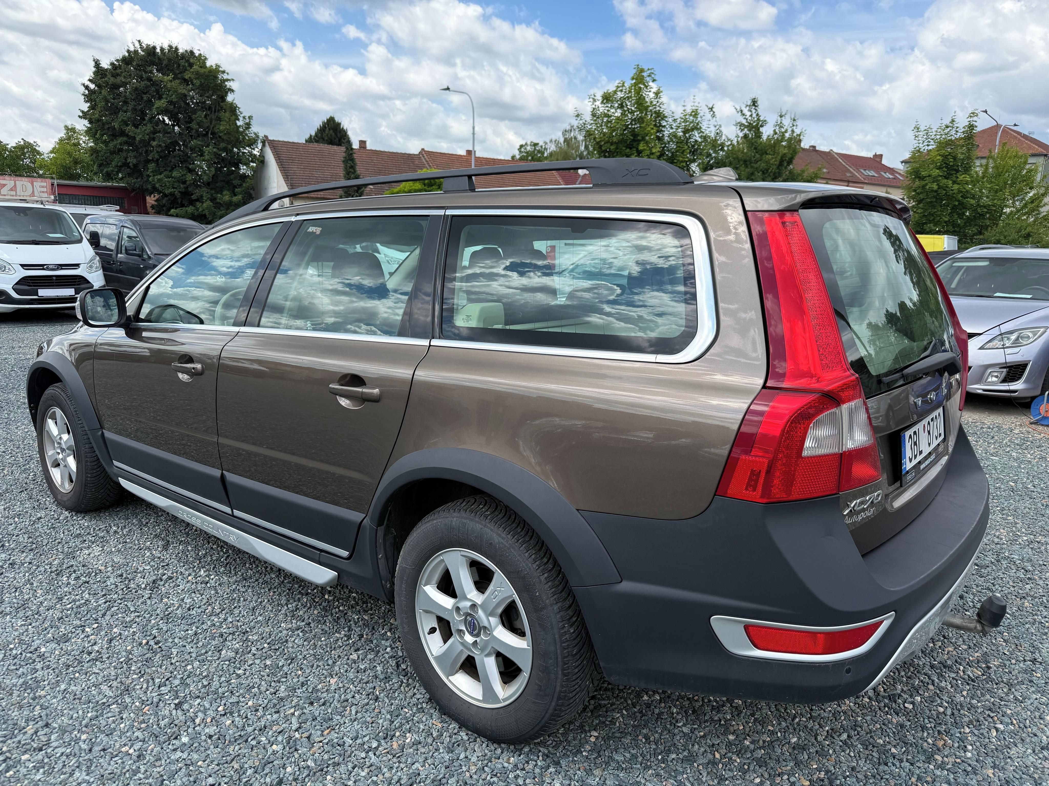 Volvo XC70, 2.4 D3 120Kw Cross Country - fotka 5