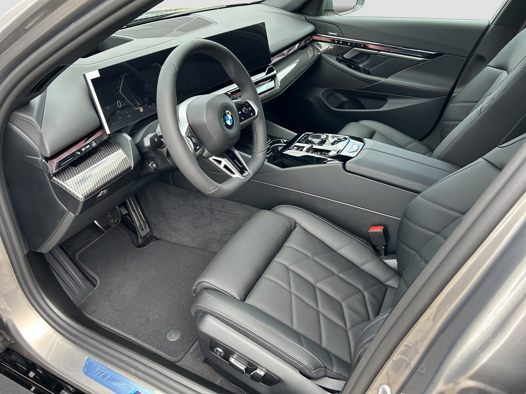 BMW Řada 5 - fotka 5