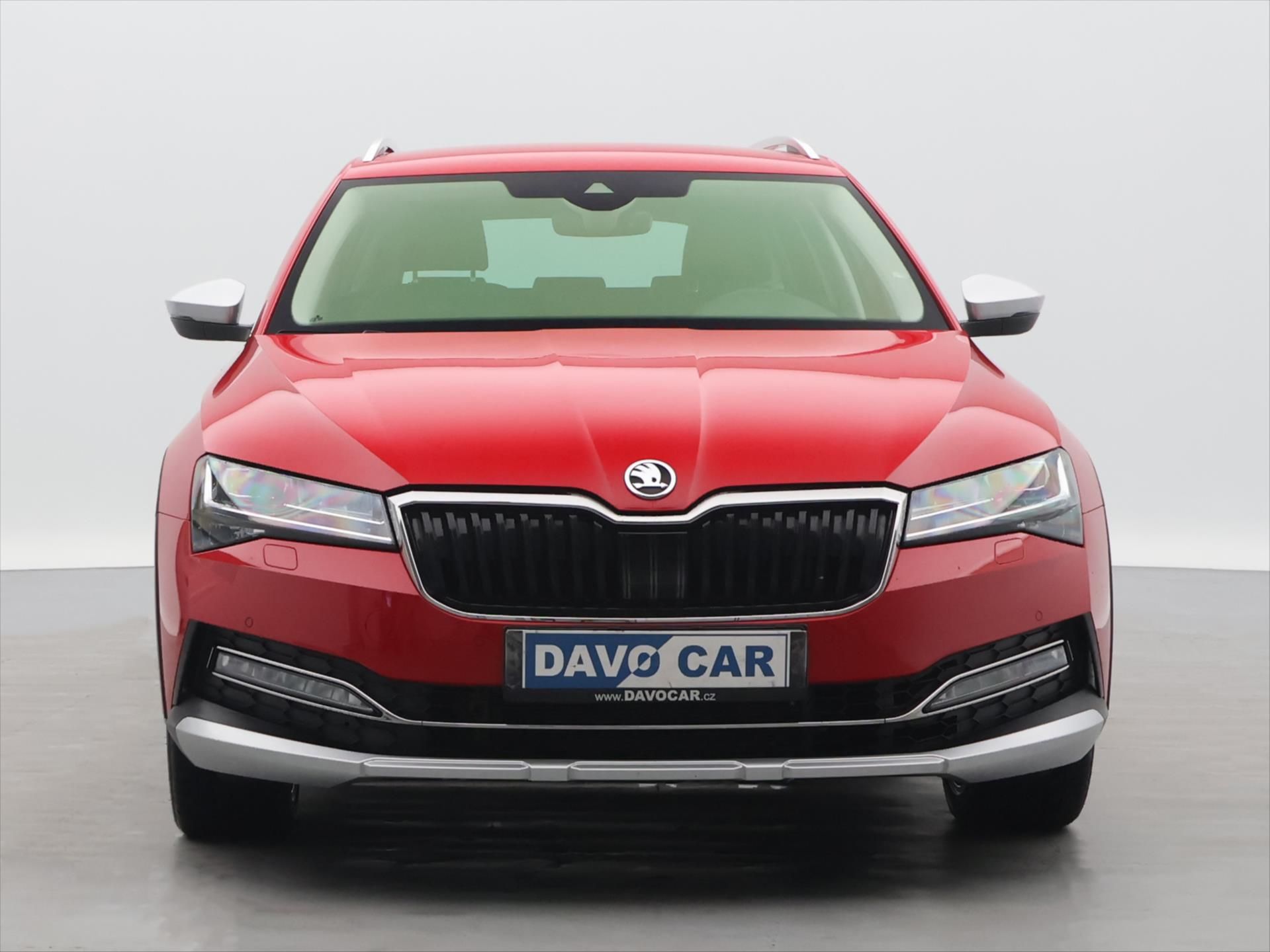 Škoda Superb, 2.0 TSI 206KW 4X4 SCOUT CZ 18T - fotka 2