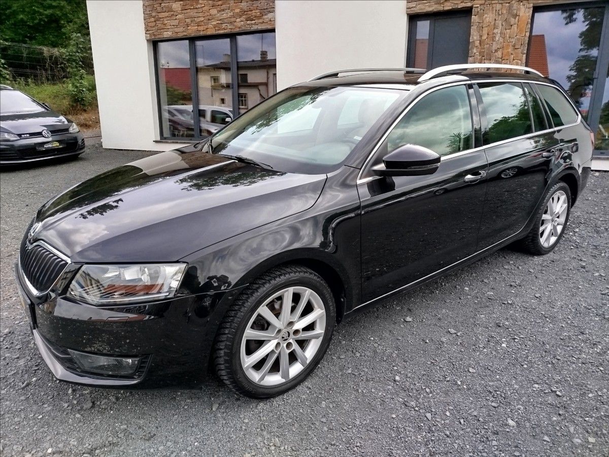 Škoda Octavia, 1,4 TSi 110kW STYLE, PANORAMA - fotka 2