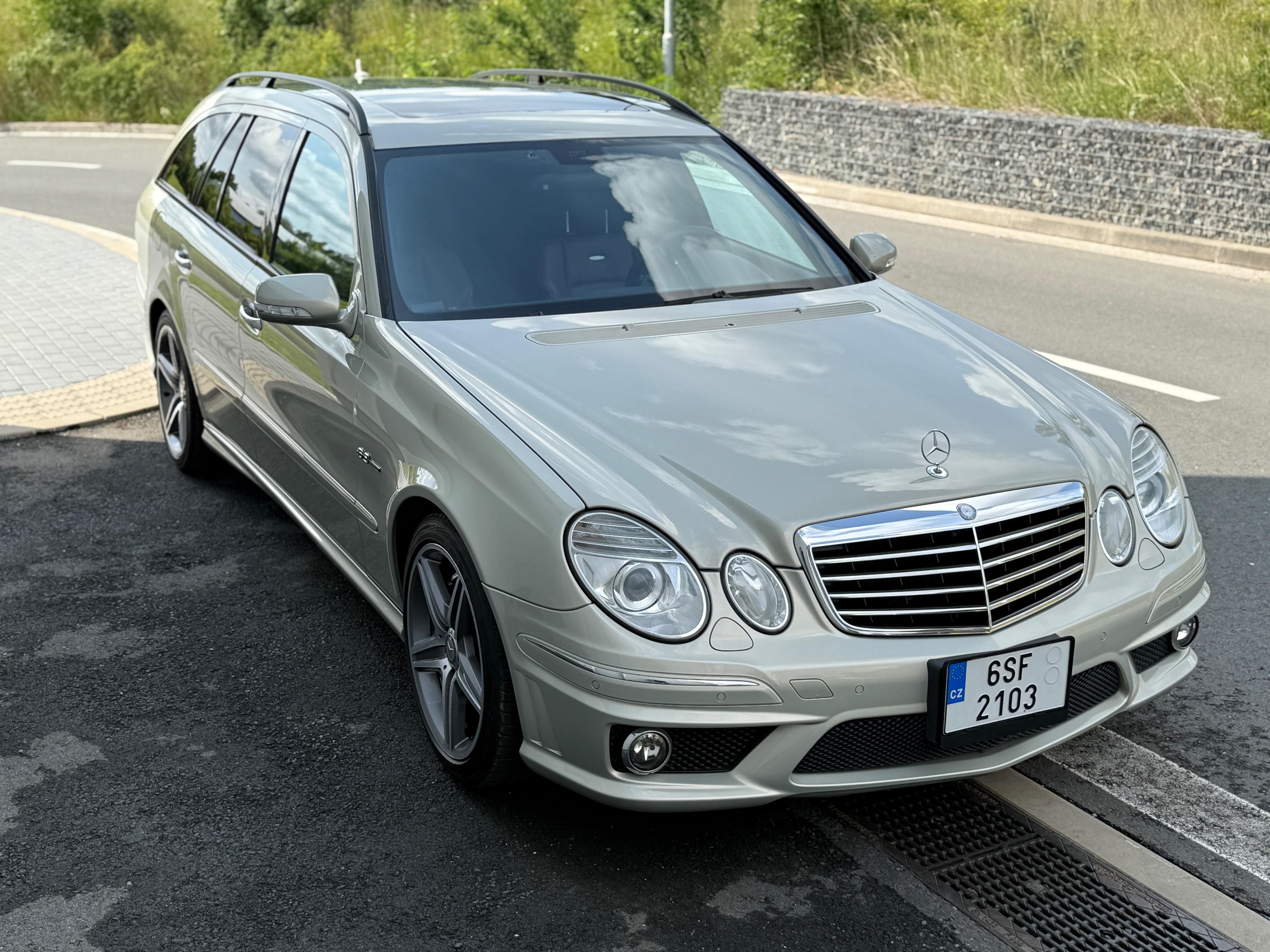 Mercedes-Benz Třídy E, E63 AMG, 6.3 V8, 378 kw, DPH - fotka 3