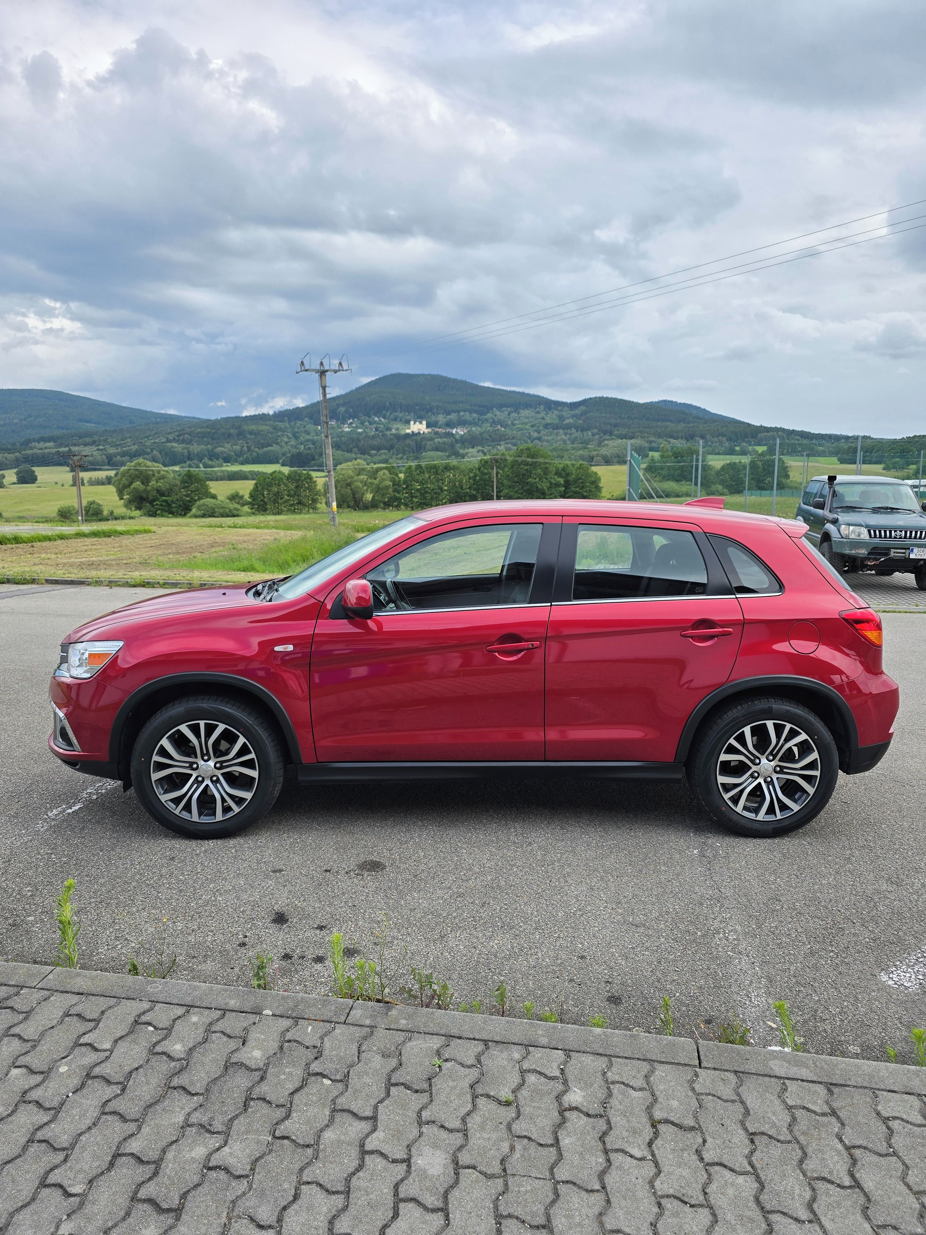 Mitsubishi ASX, 1.6i 85 Kw Inform TOP STAV - fotka 4