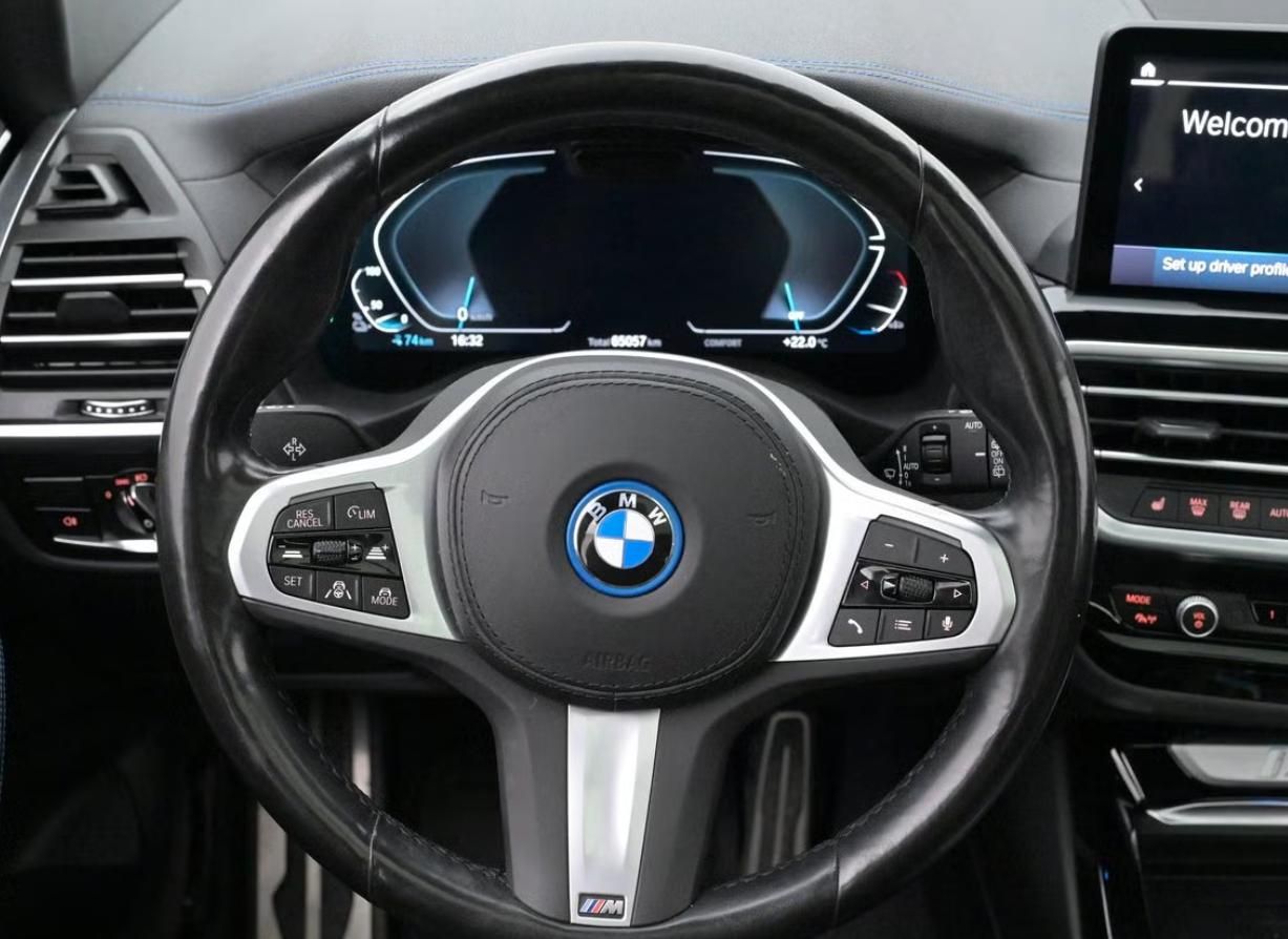 BMW iX3, M SoH 96% HuD 360k Tažné Pano. - fotka 6
