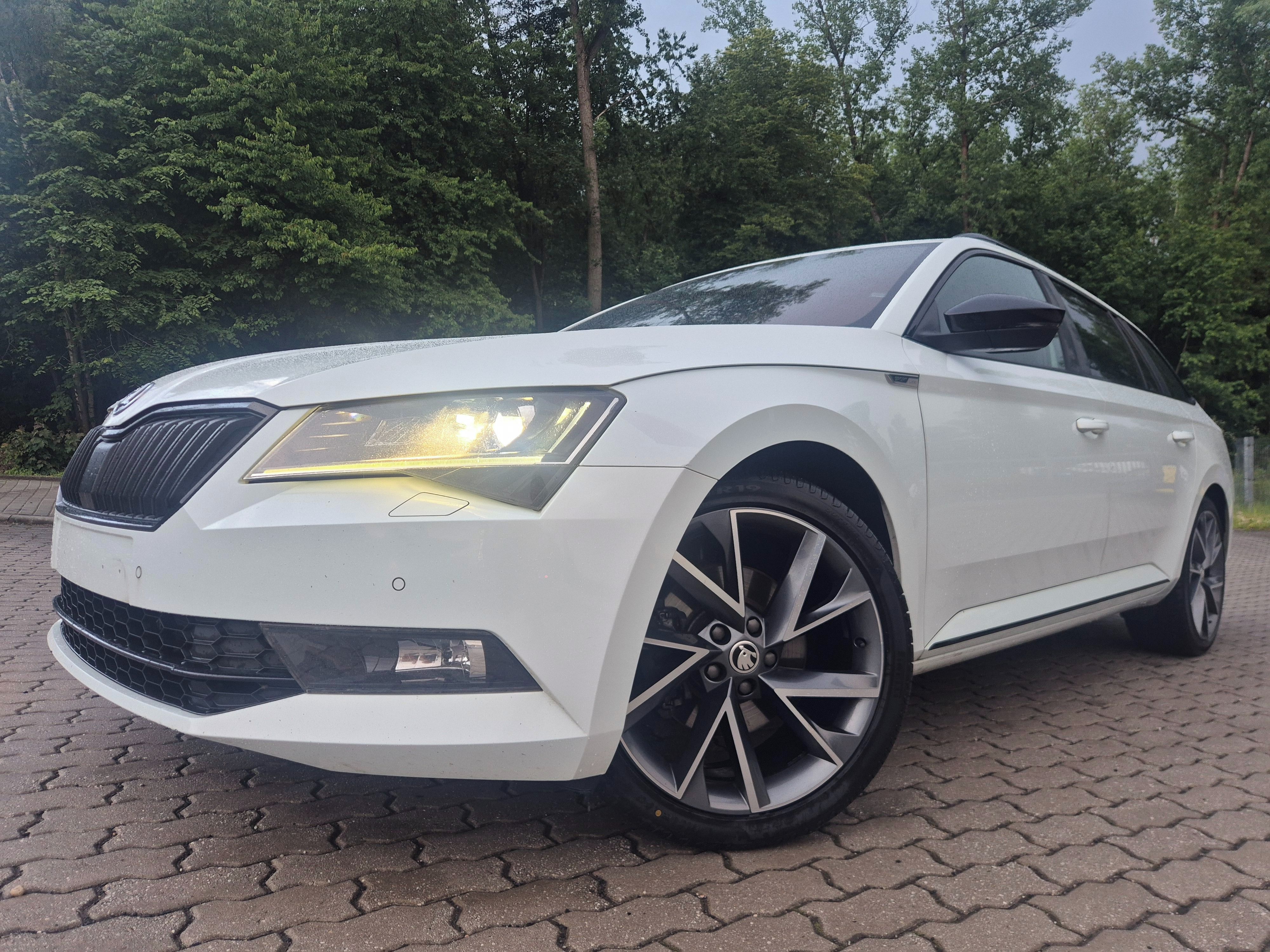 Škoda Superb, 1 maj.plný servis ZÁRUKA 1 ROK