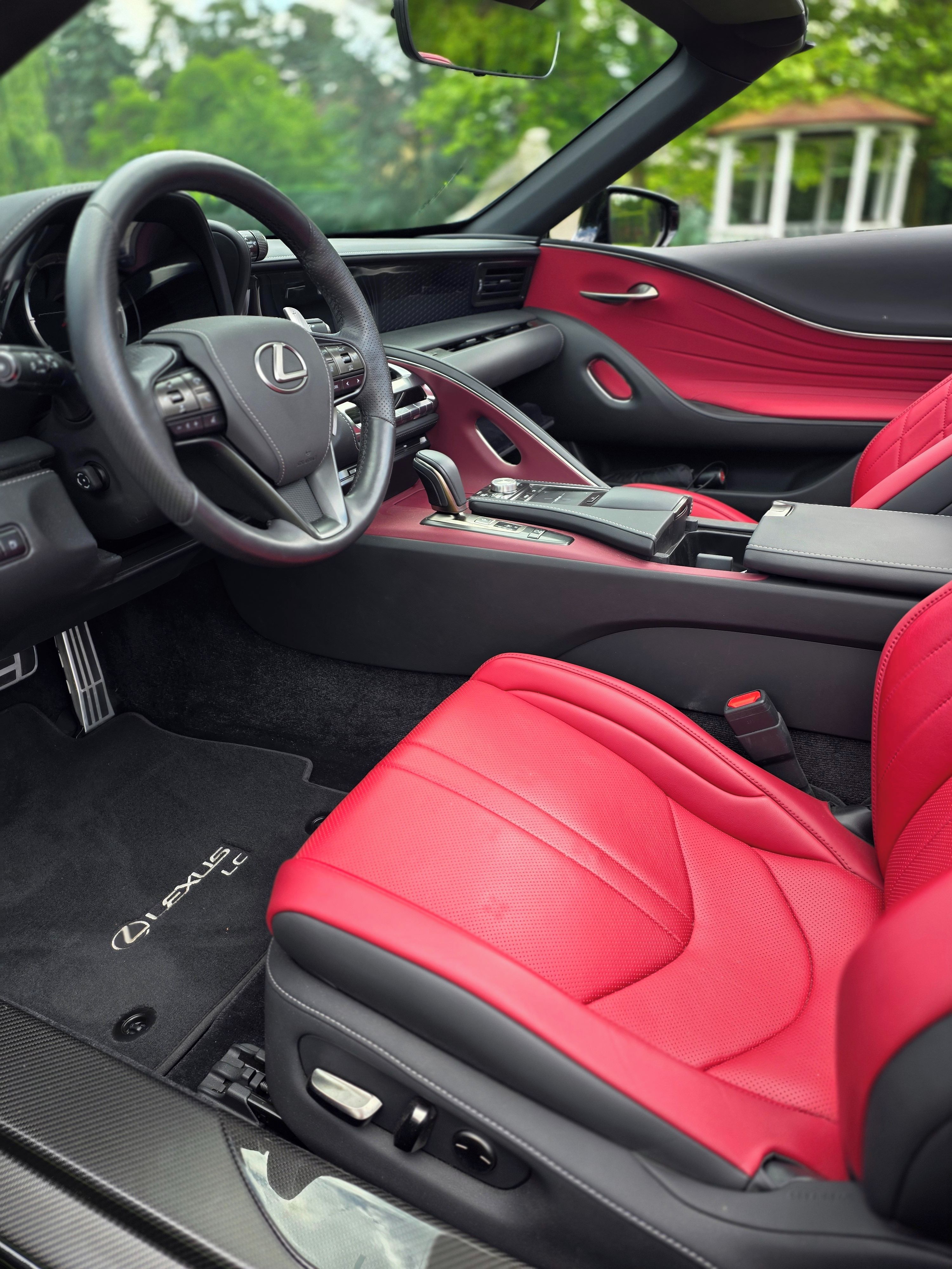 Lexus LC 500 - fotka 4