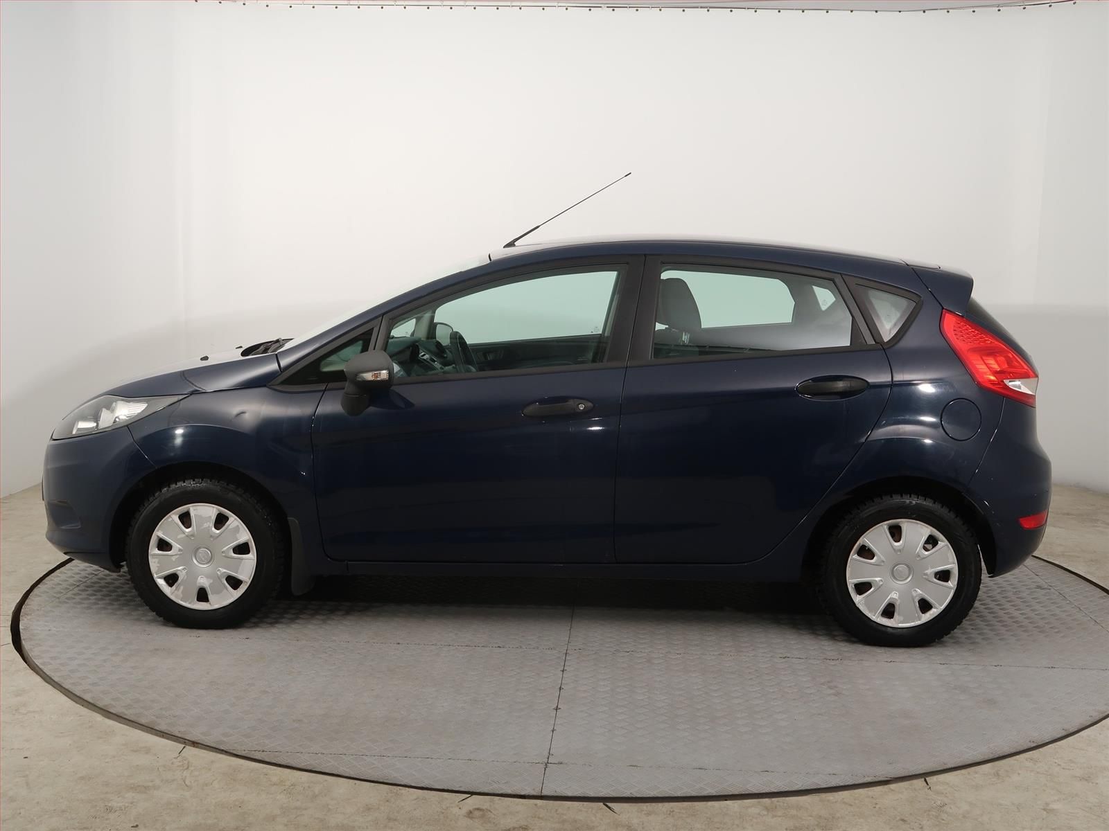 Ford Fiesta, 1.25, rezervace - fotka 3