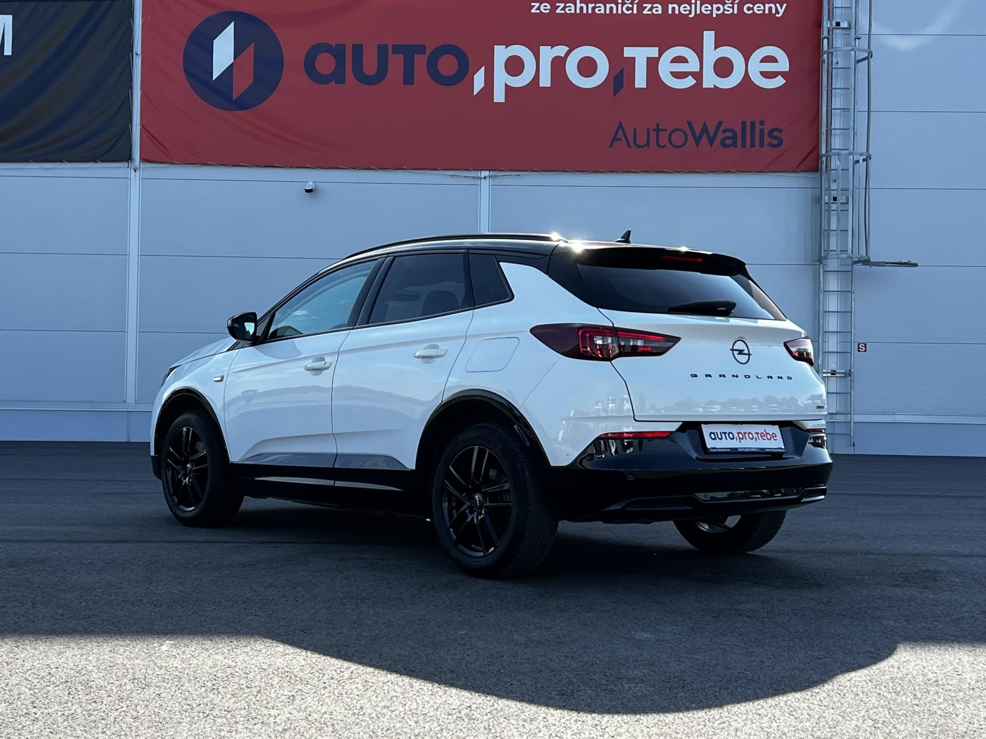 Opel Grandland, 1.6PHEV Sport GSLine 165kW DPH - fotka 5