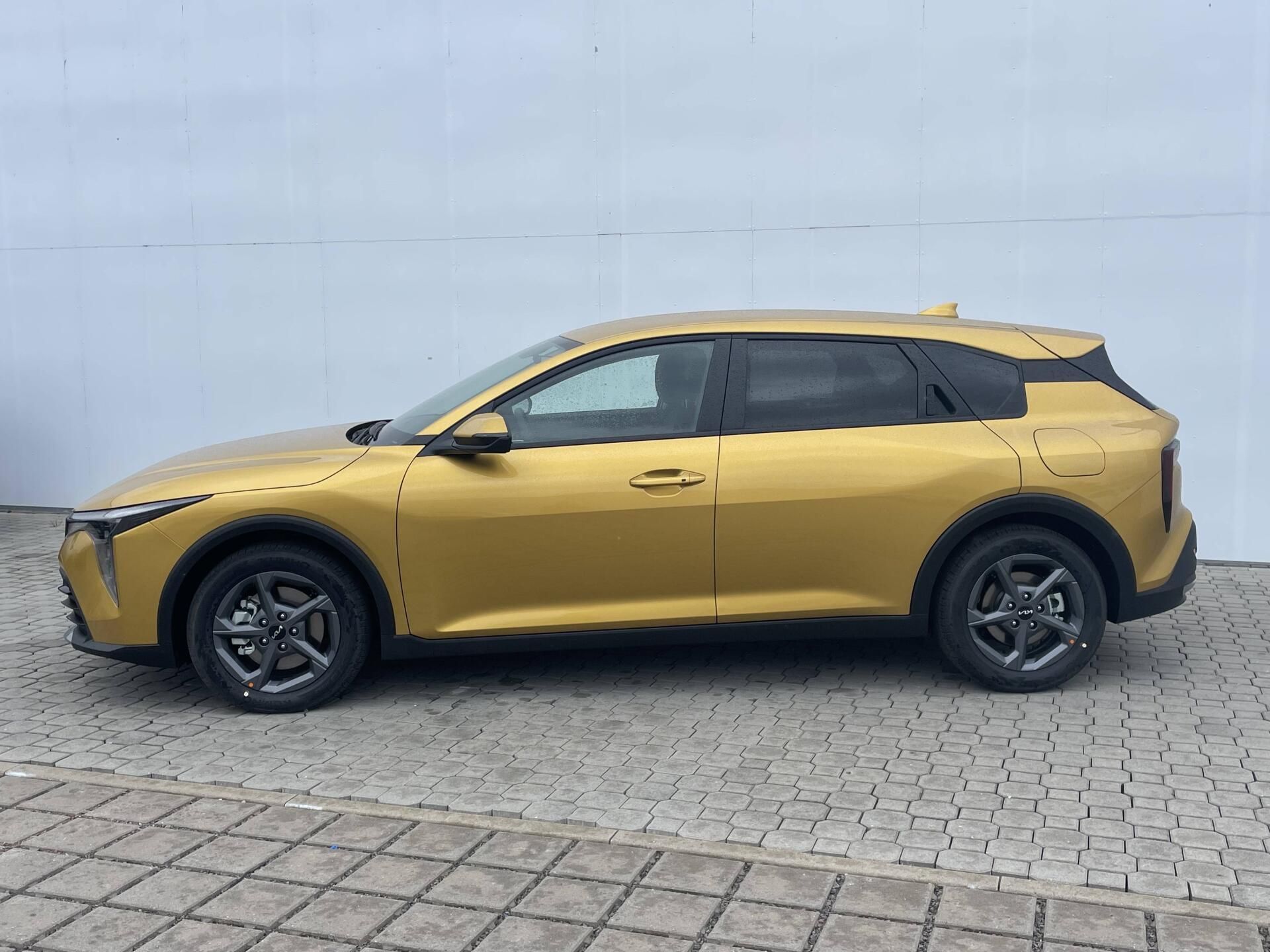 Kia K4, EXCLUSIVE 7DCT 1,6 T-GDi - fotka 3