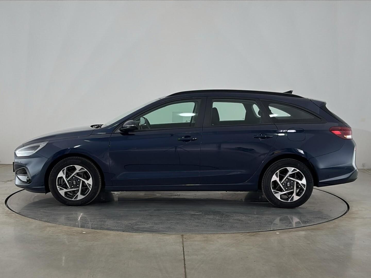 Hyundai i30, 1.5 T-GDI / 103 kW Smart DCT - fotka 3