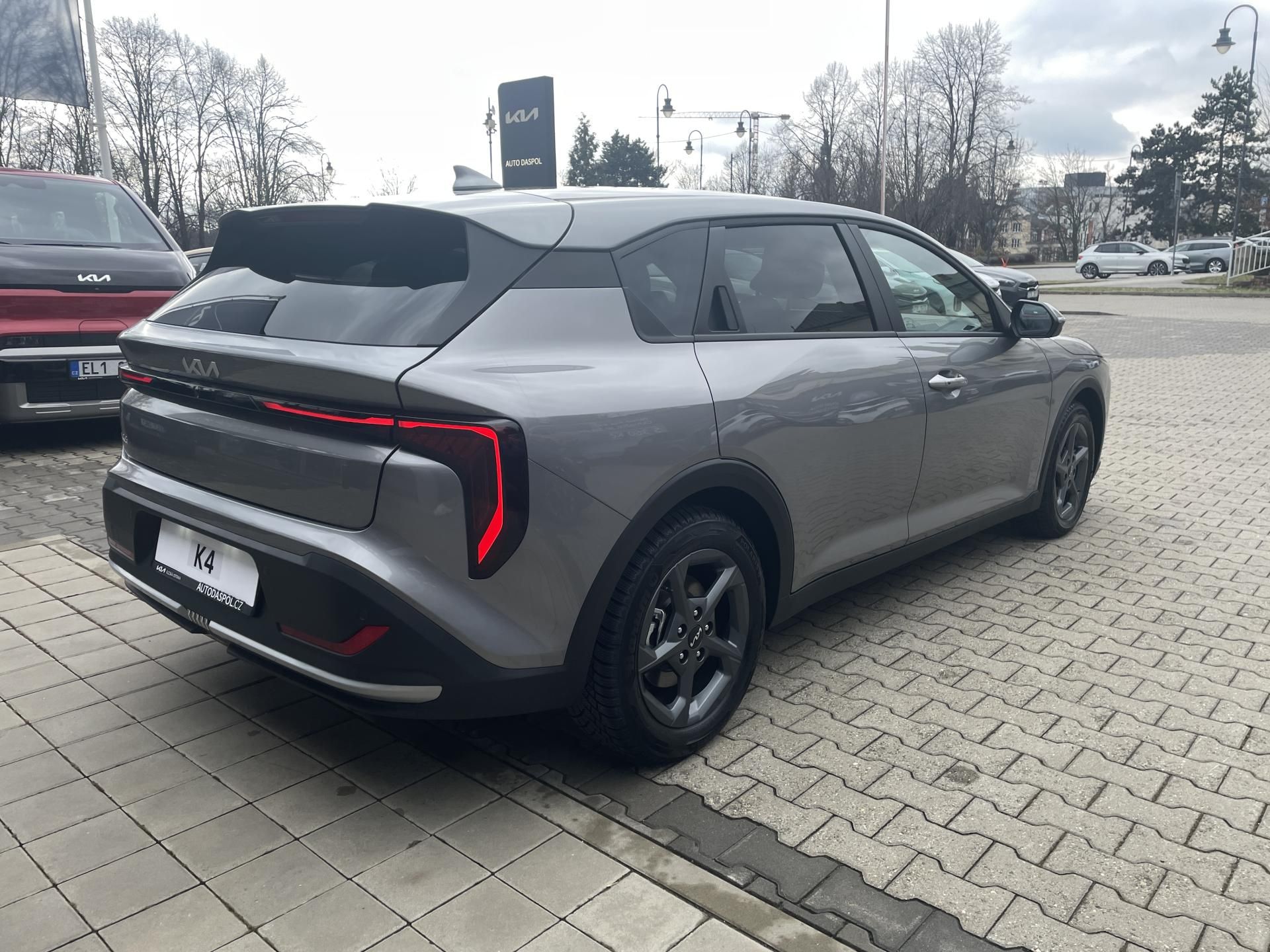 Kia K4, 1.0T-GDi 6MT SPIN - fotka 3