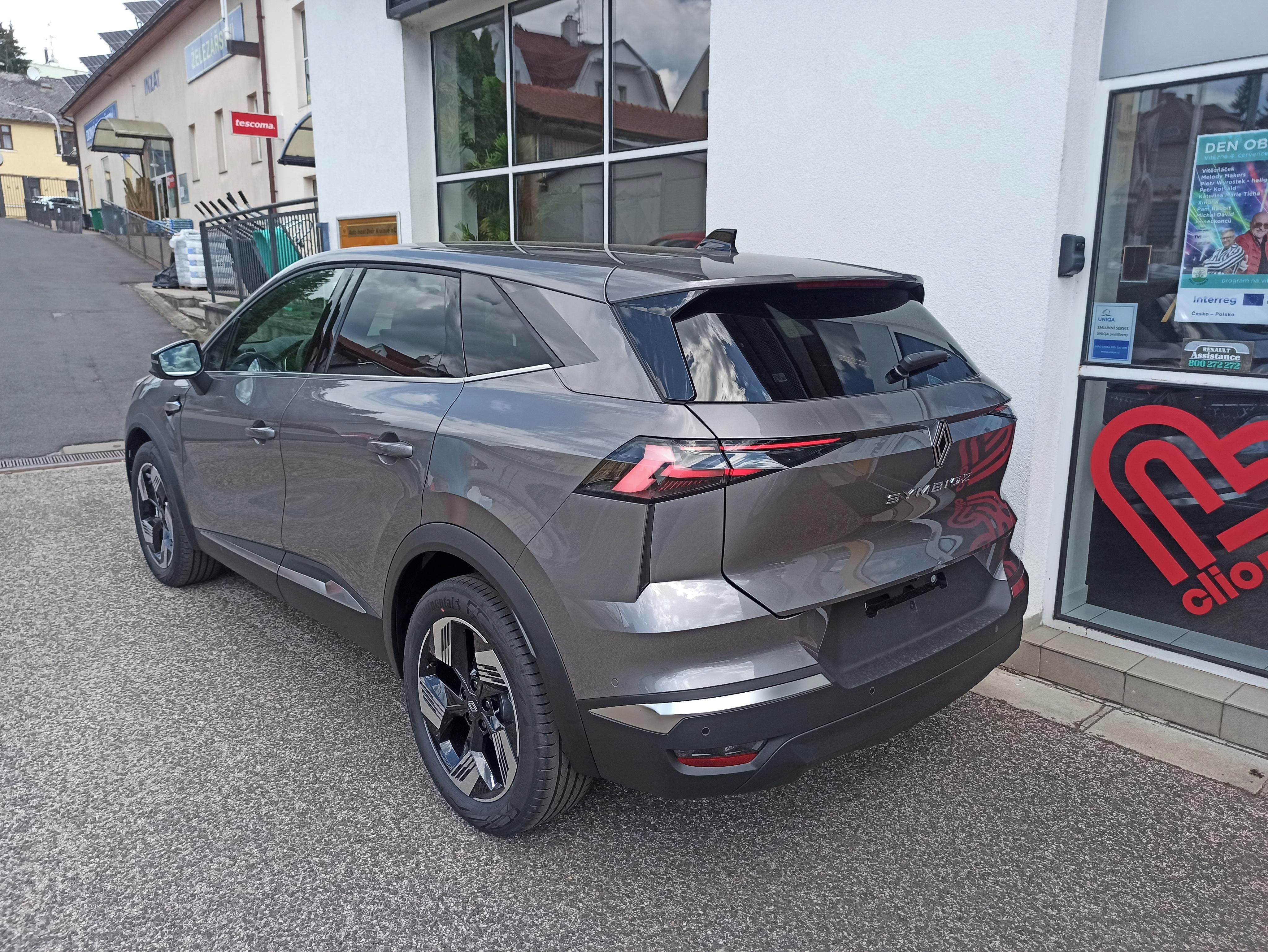 Renault Symbioz, Techno mild hybrid 140 EDC - fotka 5