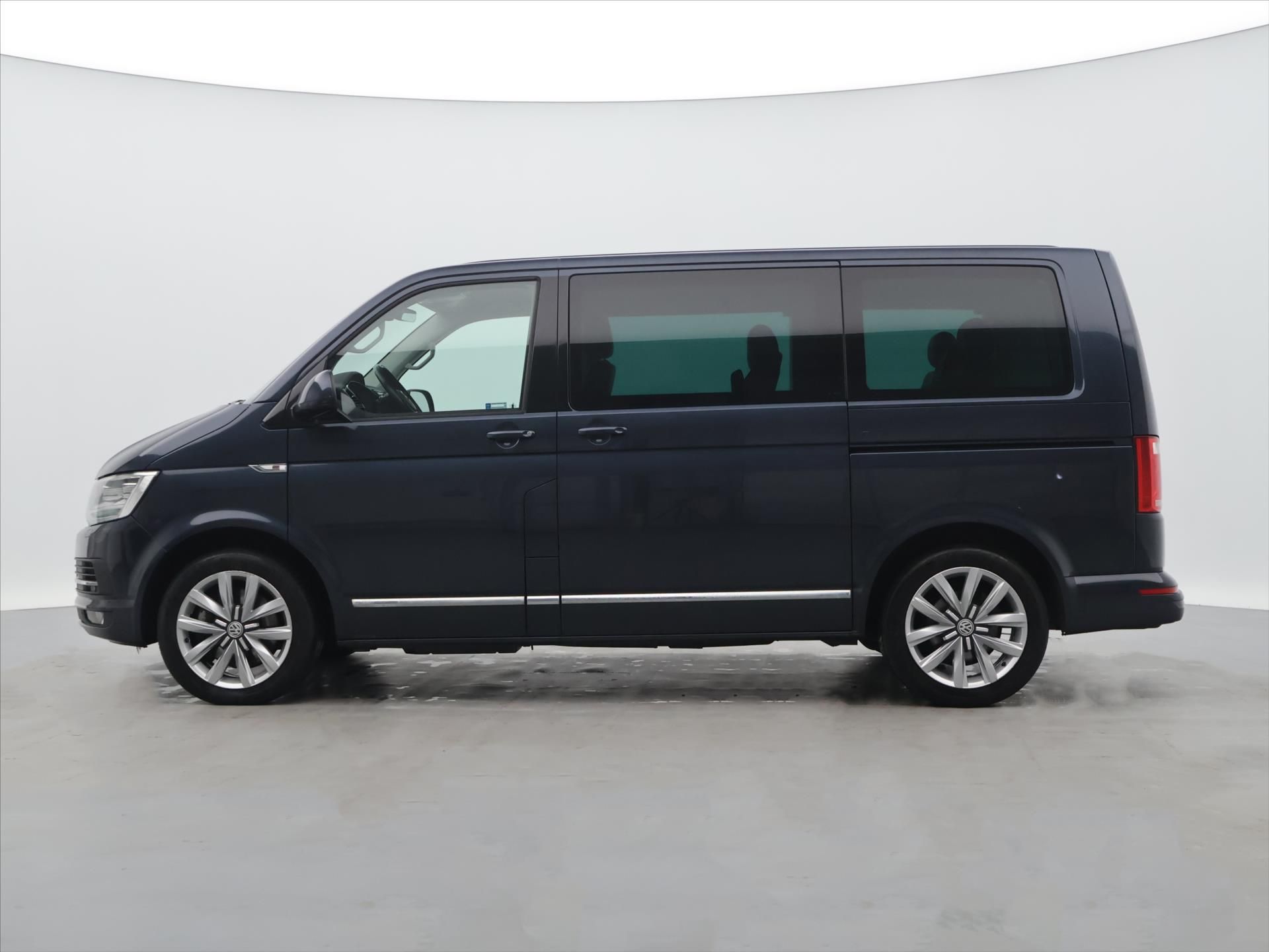 Volkswagen Multivan, 2,0 TDI 150KW HL 4MOT DSG CZ - fotka 4