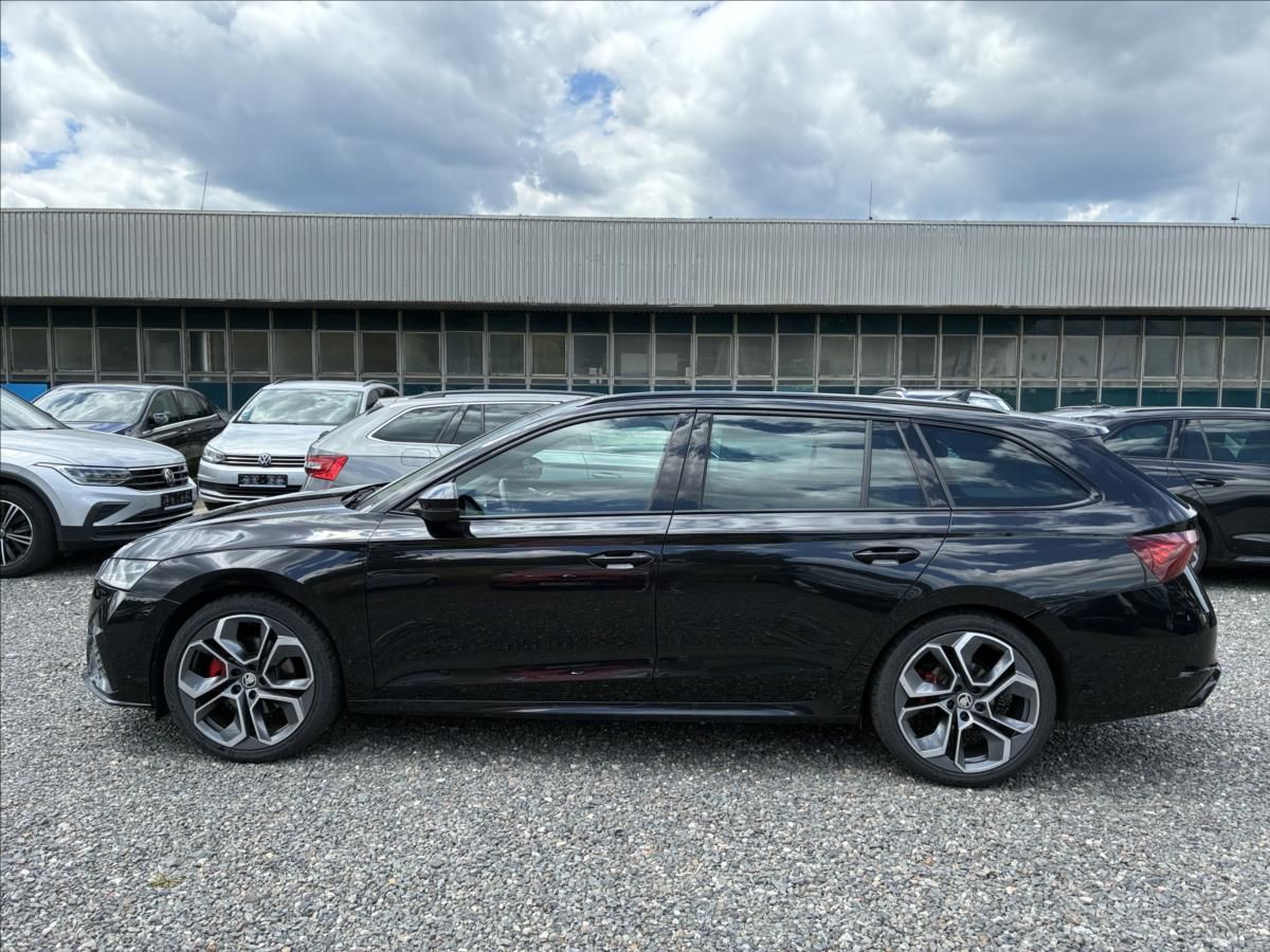 Škoda Octavia, 2,0 RS,4x4,PANO,TAŽNÉ,WEBASTO - fotka 2