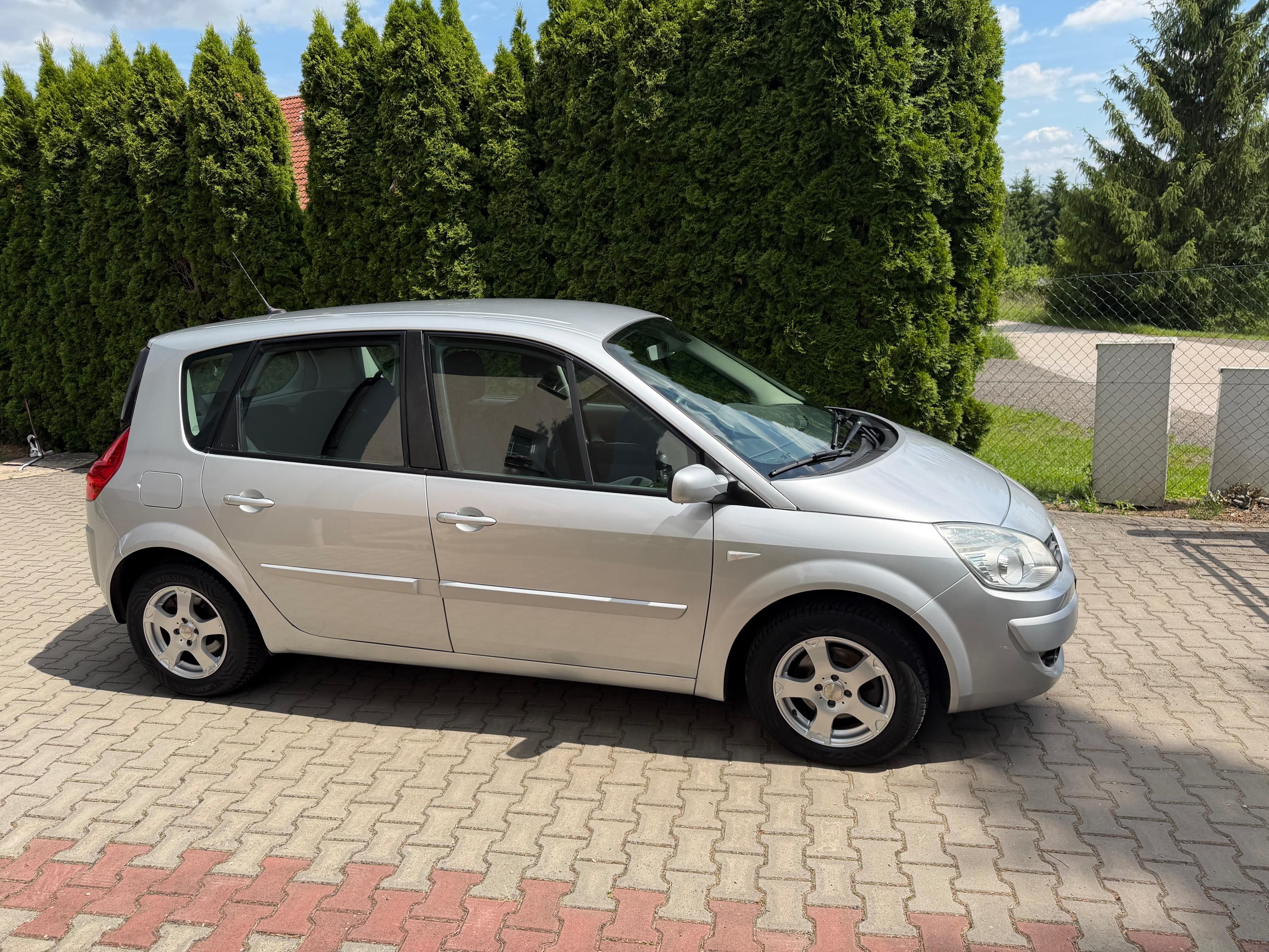 Renault Scénic, 1,6i/82kw klima pravidel.servi - fotka 2