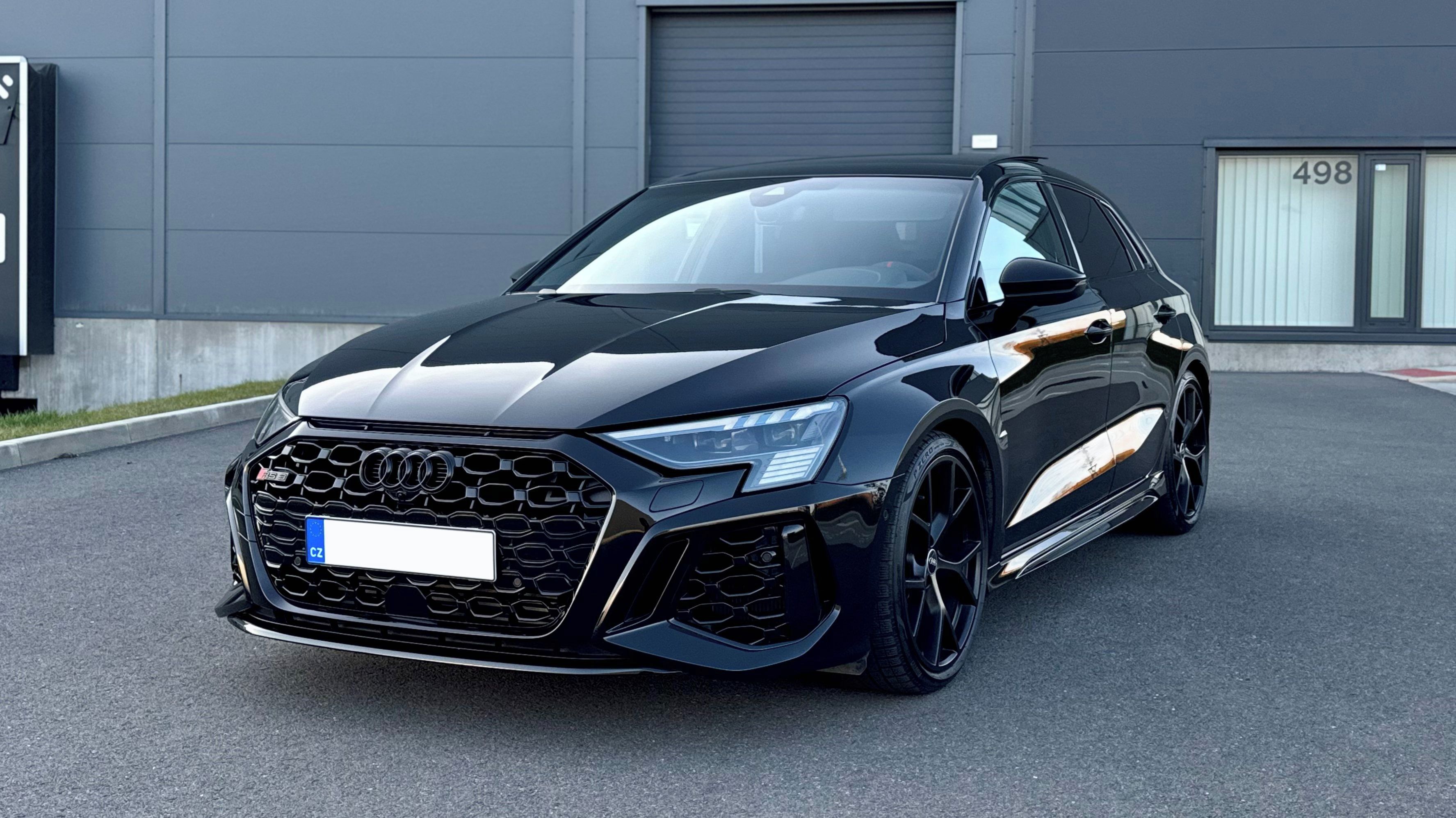 Audi RS3, Audi RS3 Hatchback
