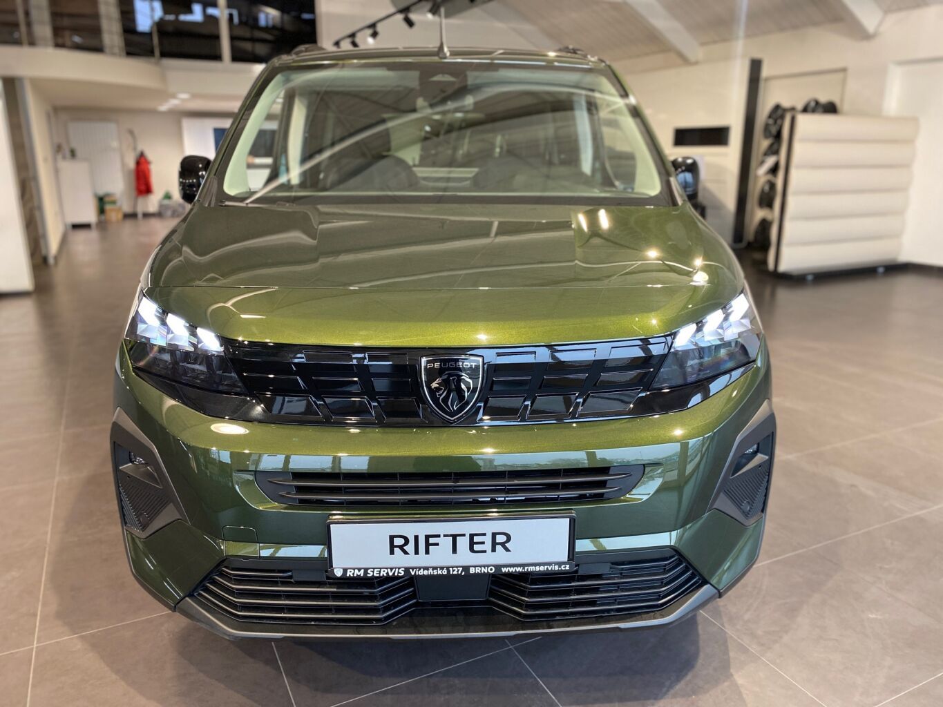 Peugeot Rifter, LONG ALLURE BlueHDi 130 MAN6 - - fotka 3