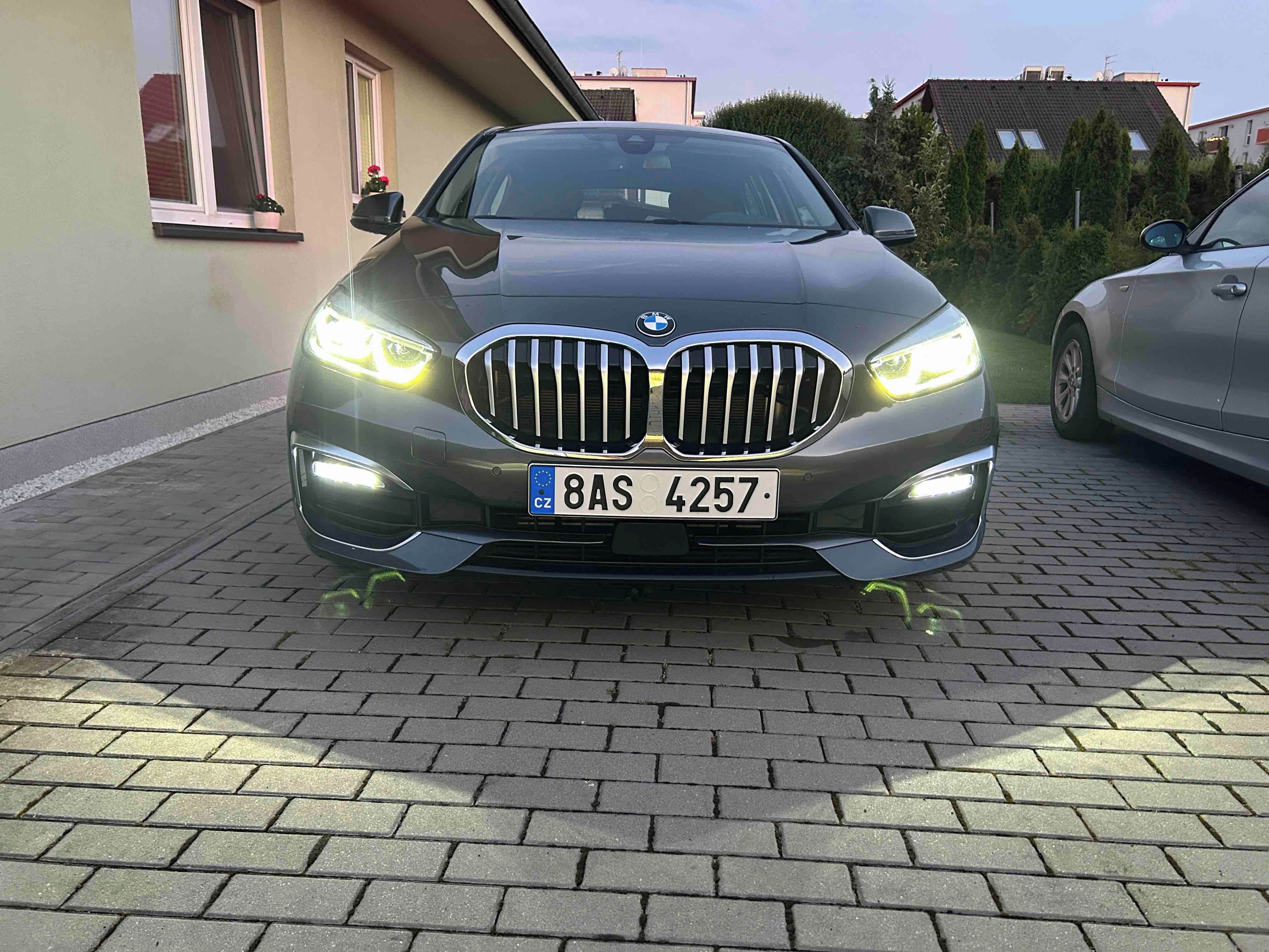BMW Řada 1, Luxury Line Automat 116I