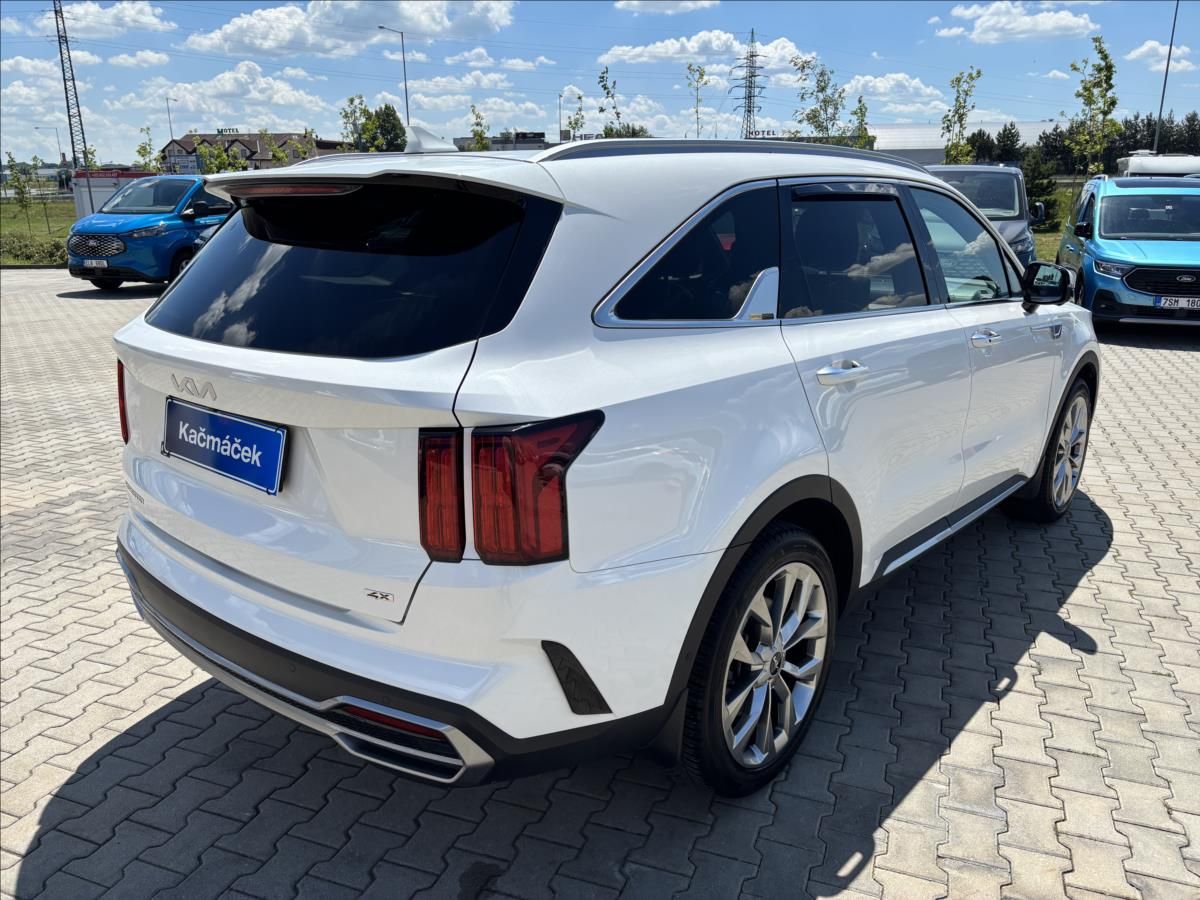 Kia Sorento, 2,2 CRDi SCR 4x4 142kW Top - fotka 3
