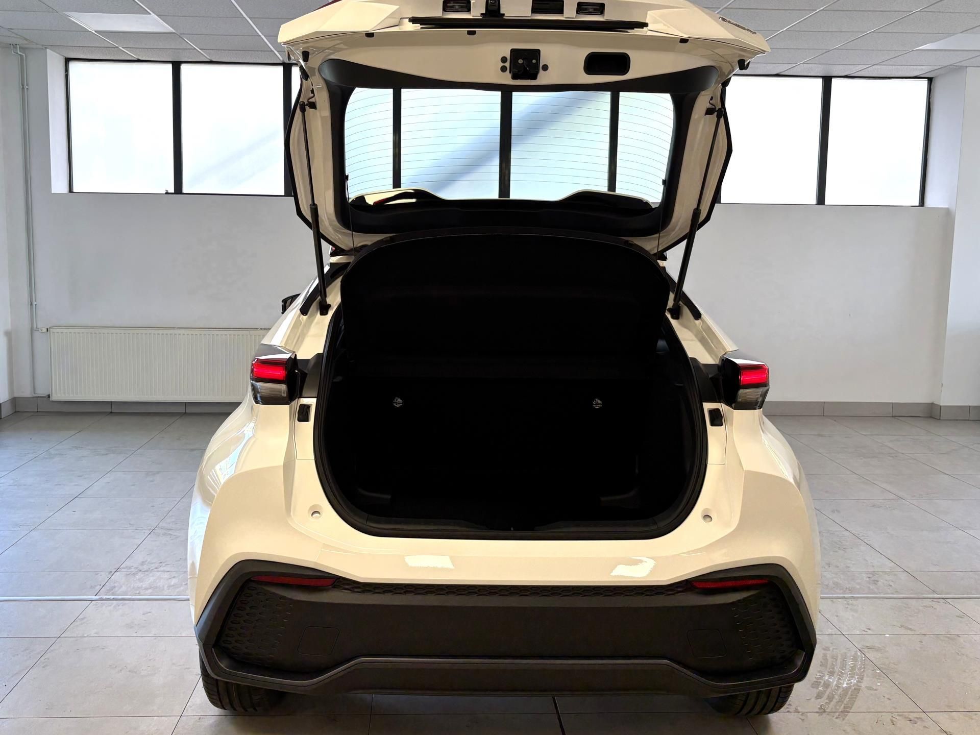 Toyota C-HR, 1.8L HEV CVT - fotka 6