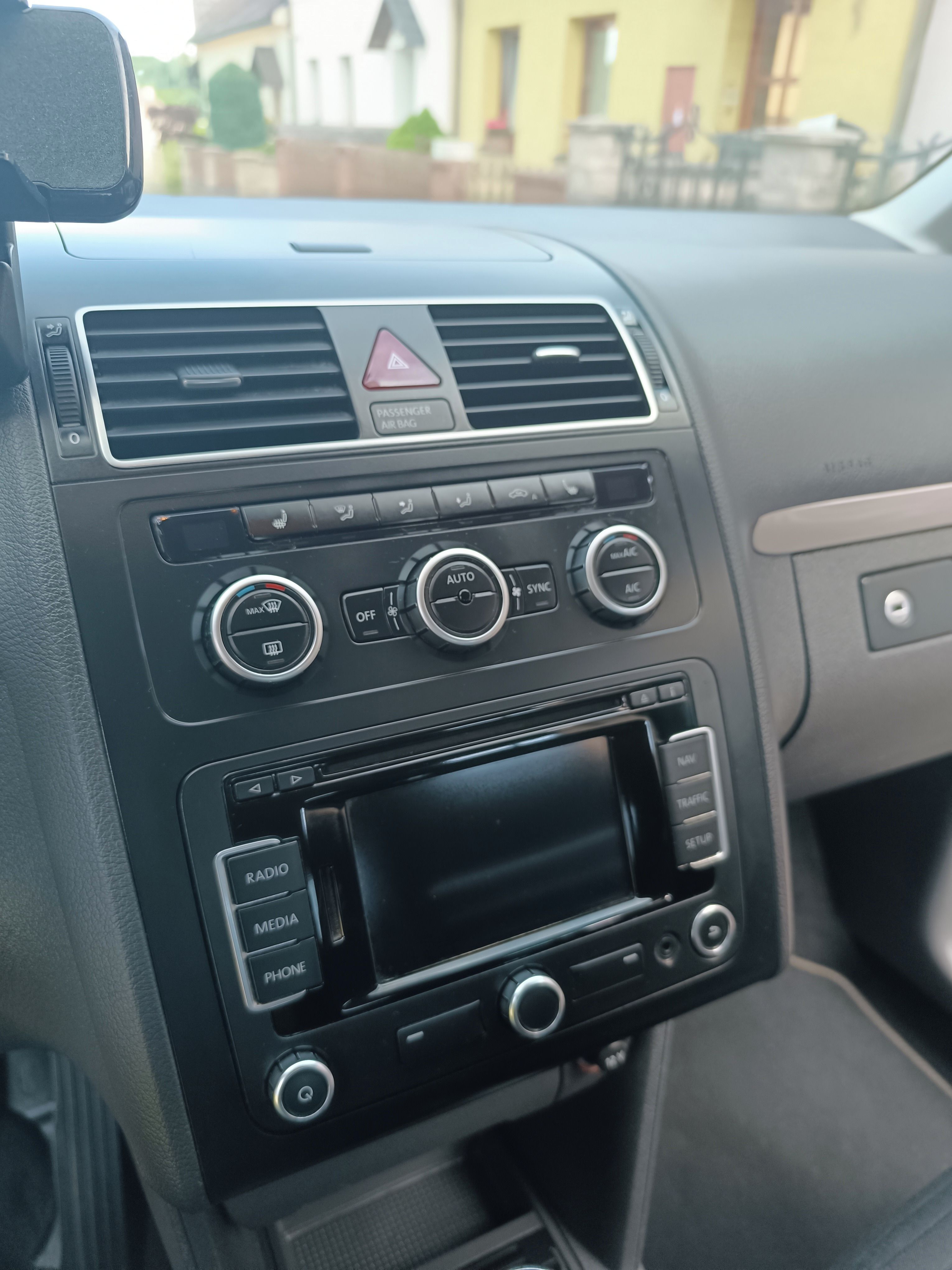 Volkswagen Touran, VW Touran 2.0 TDI 103kW, 7míst - fotka 2