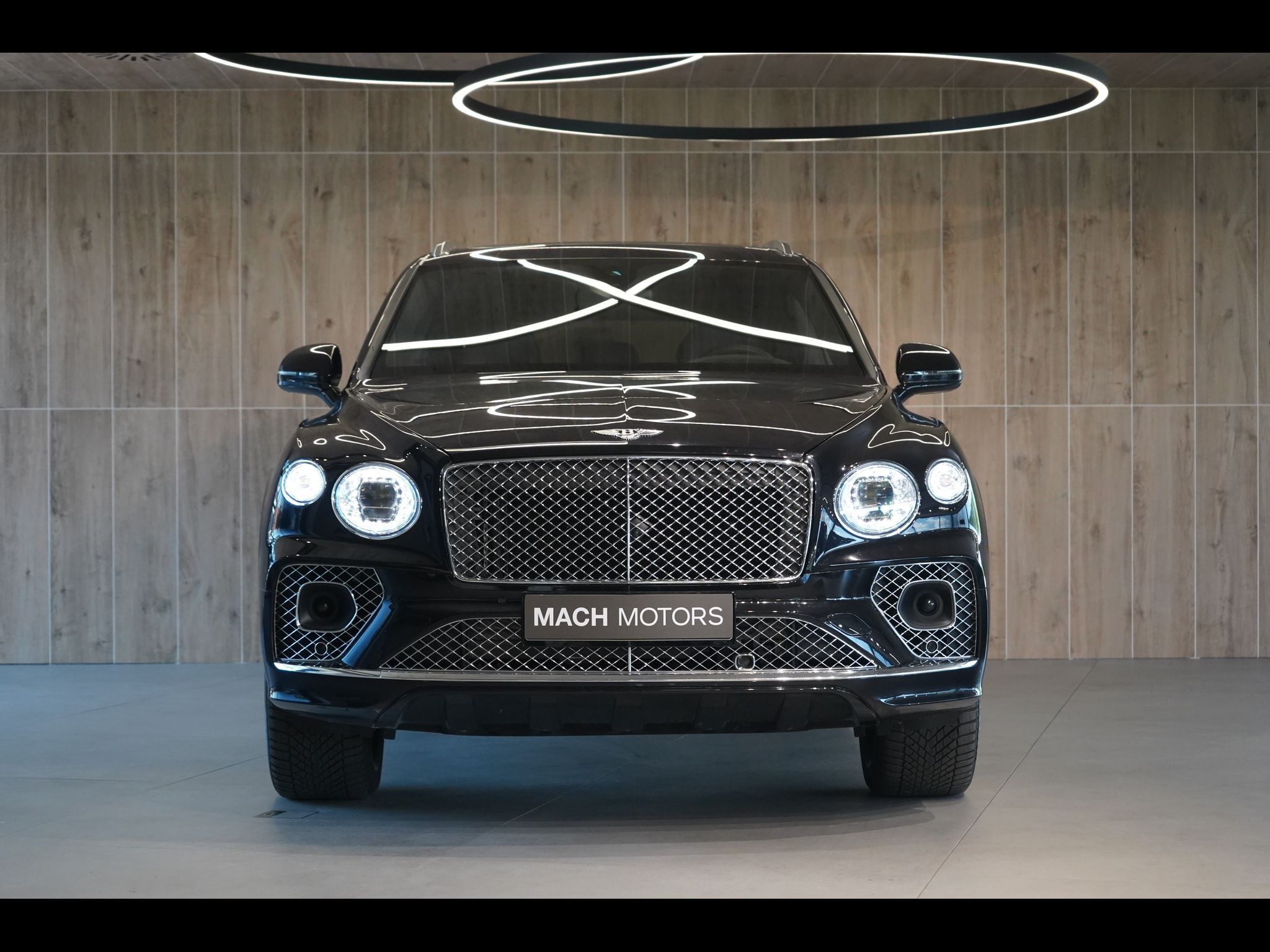 Bentley Bentayga, V8, AWD, Panorama, 360° kamera - fotka 3