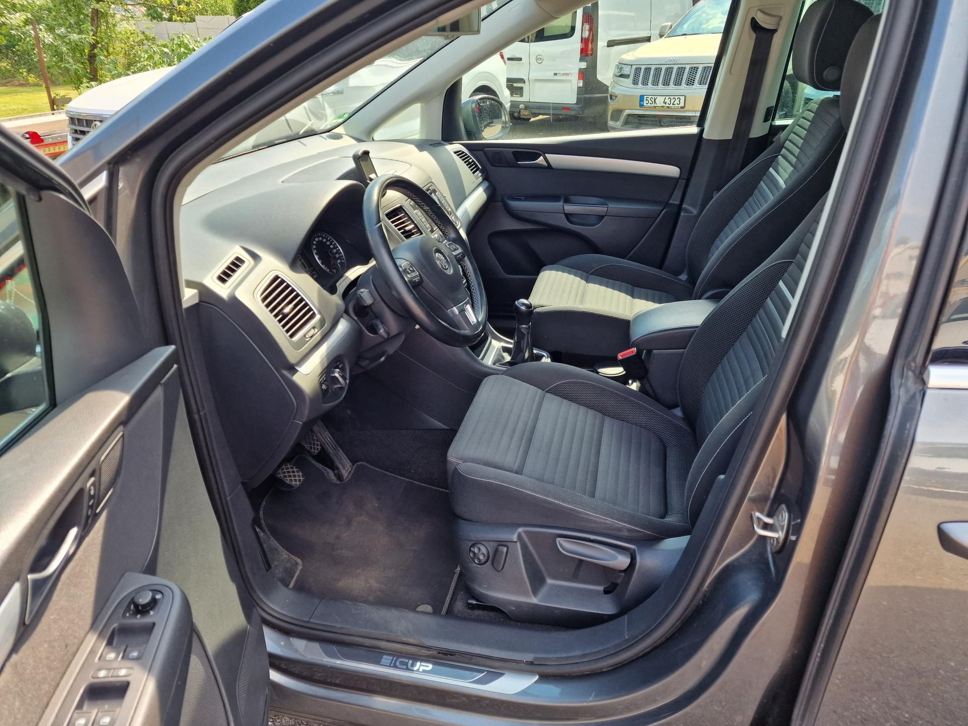 Volkswagen Sharan, 2,0TDI CUP 7MÍST - fotka 6