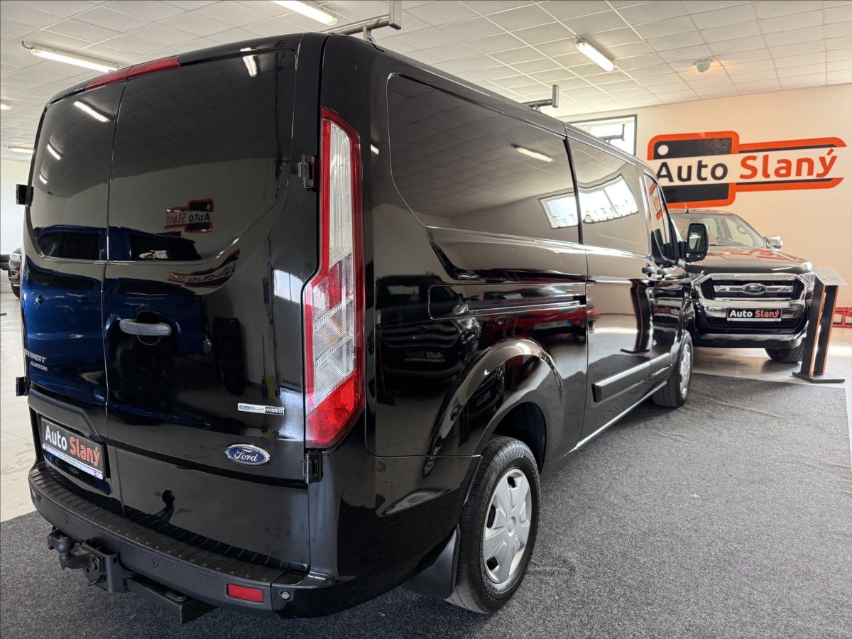 Ford Transit Custom, 2,0 L2,96kW,6míst,1maj,po serv - fotka 6