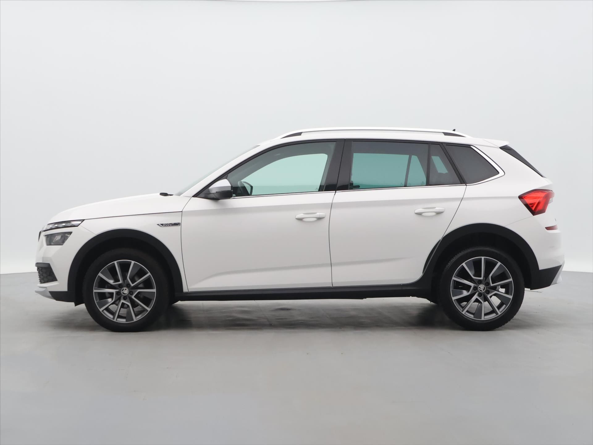 Škoda Kamiq, 1,5 TSI 110 kW Scoutline DSG K - fotka 4