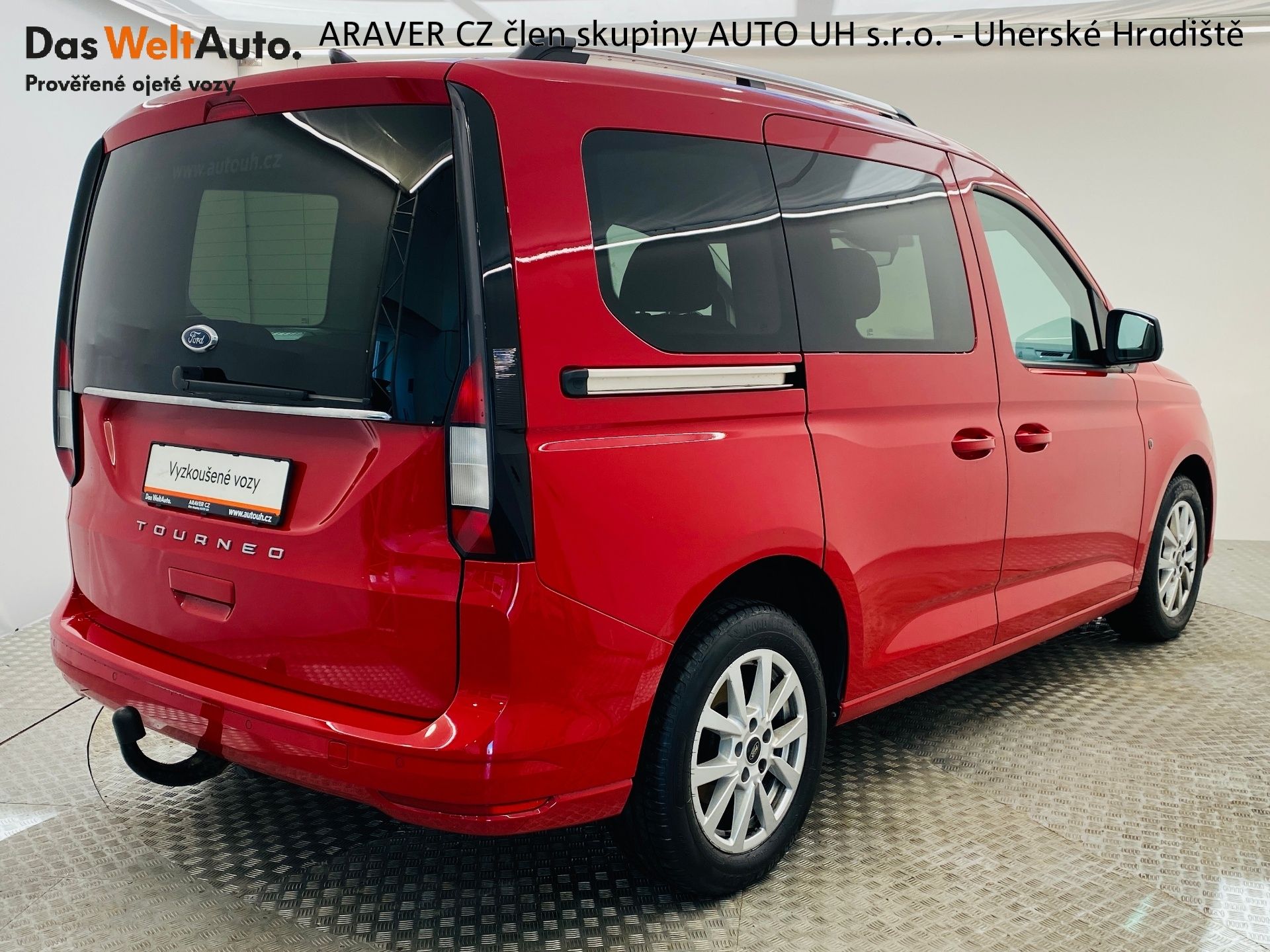 Ford Tourneo Connect, 2,0 TDI 90kW - fotka 2