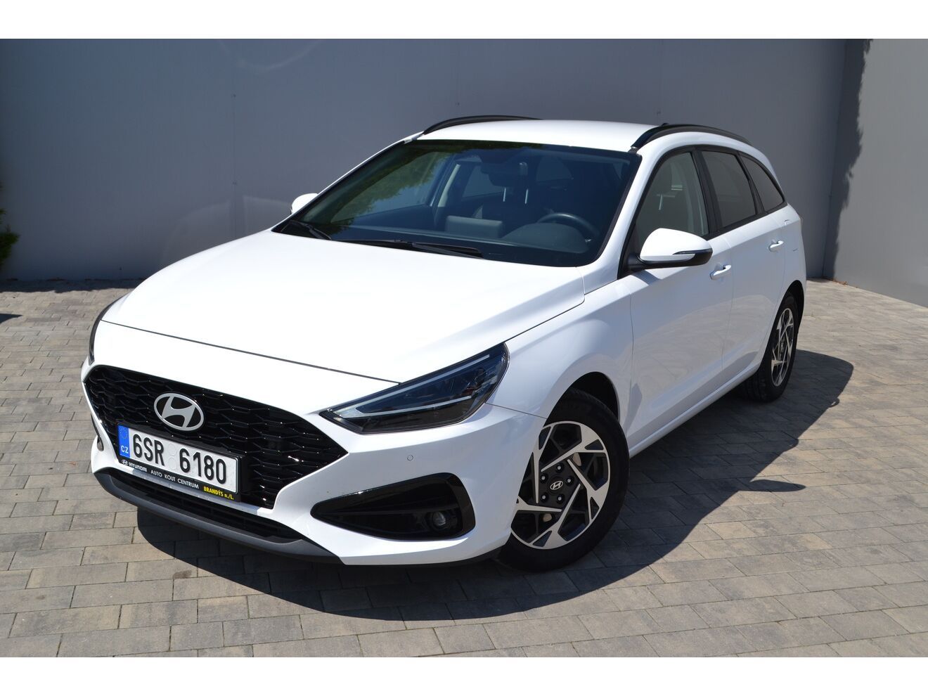 Hyundai i30, WG 1,5I MT FAMILY NAVI