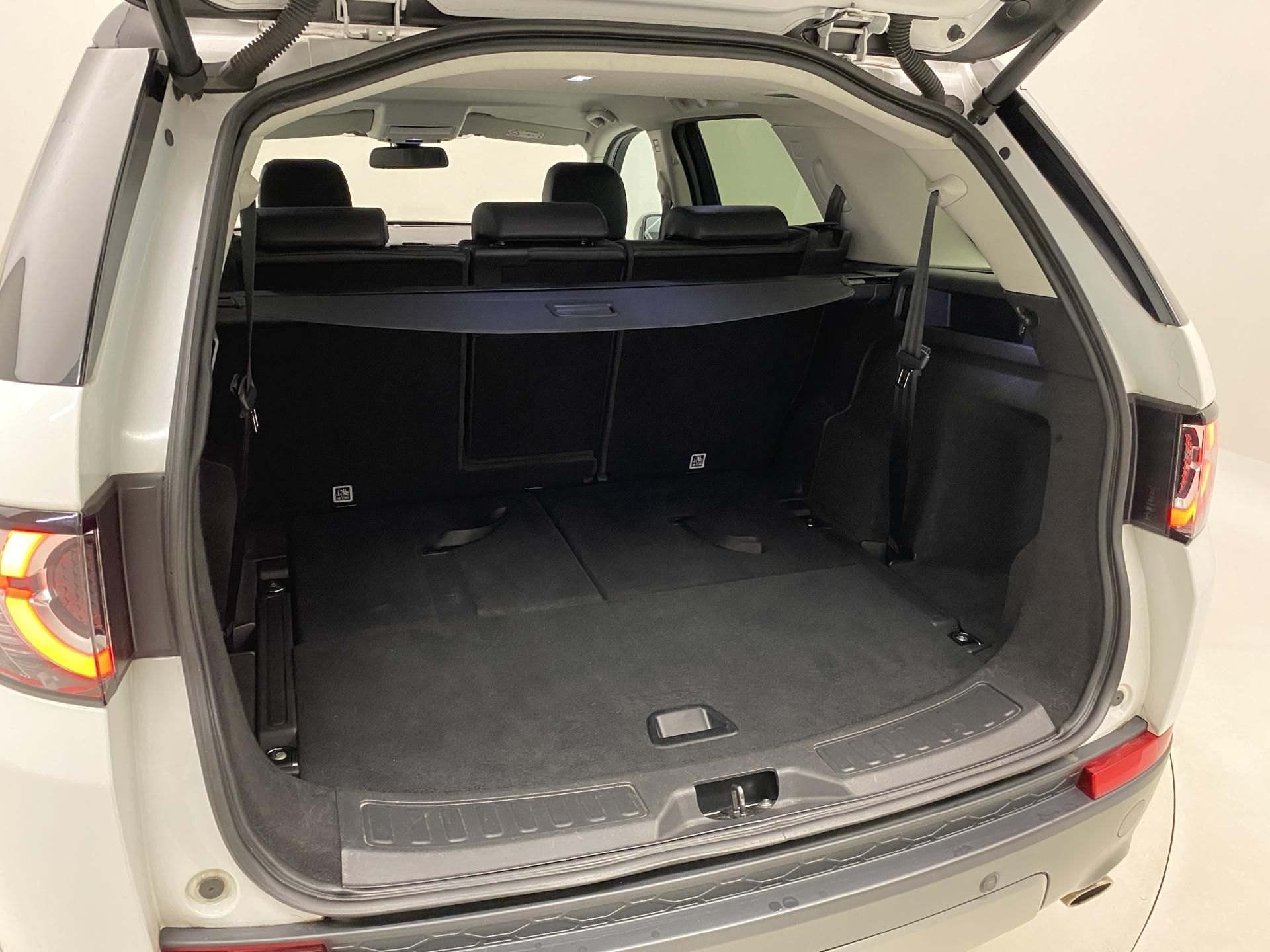 Land Rover Discovery Sport, TD4 HSE AWD AUT CZ 7míst - fotka 6