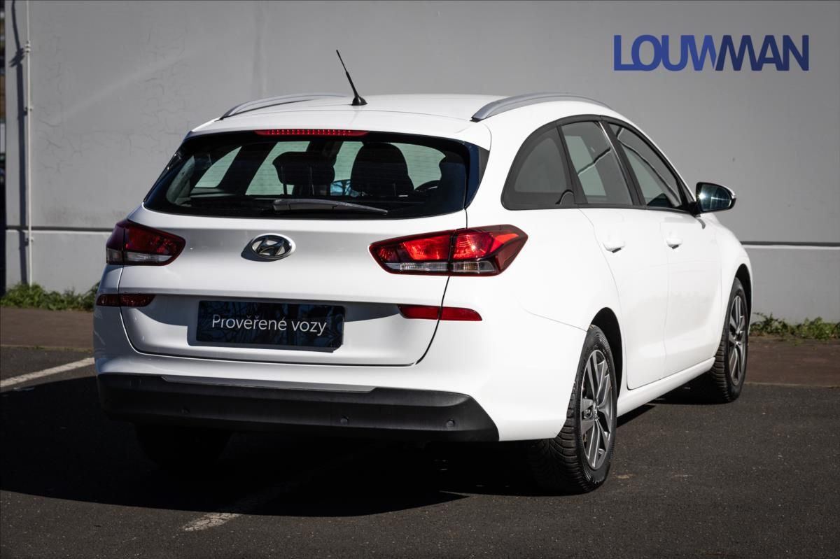 Hyundai i30, 1,4 T-GDI Trikolor - fotka 2