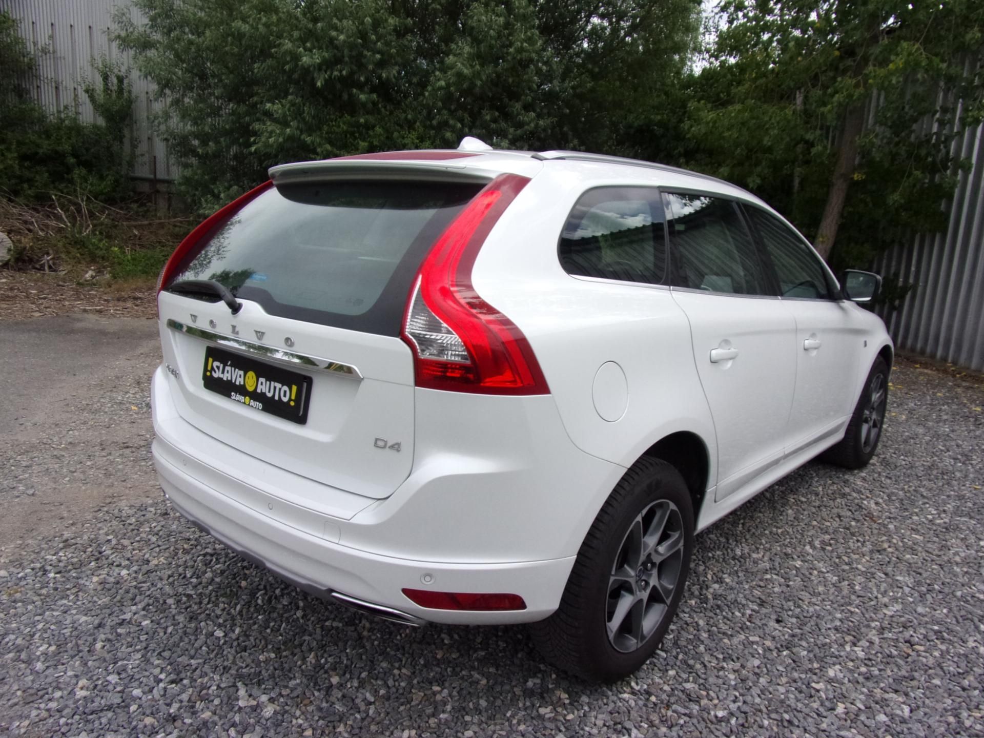 Volvo XC60, 2.0 D4 140kW OCEAN RACE KRÁSNÉ - fotka 5