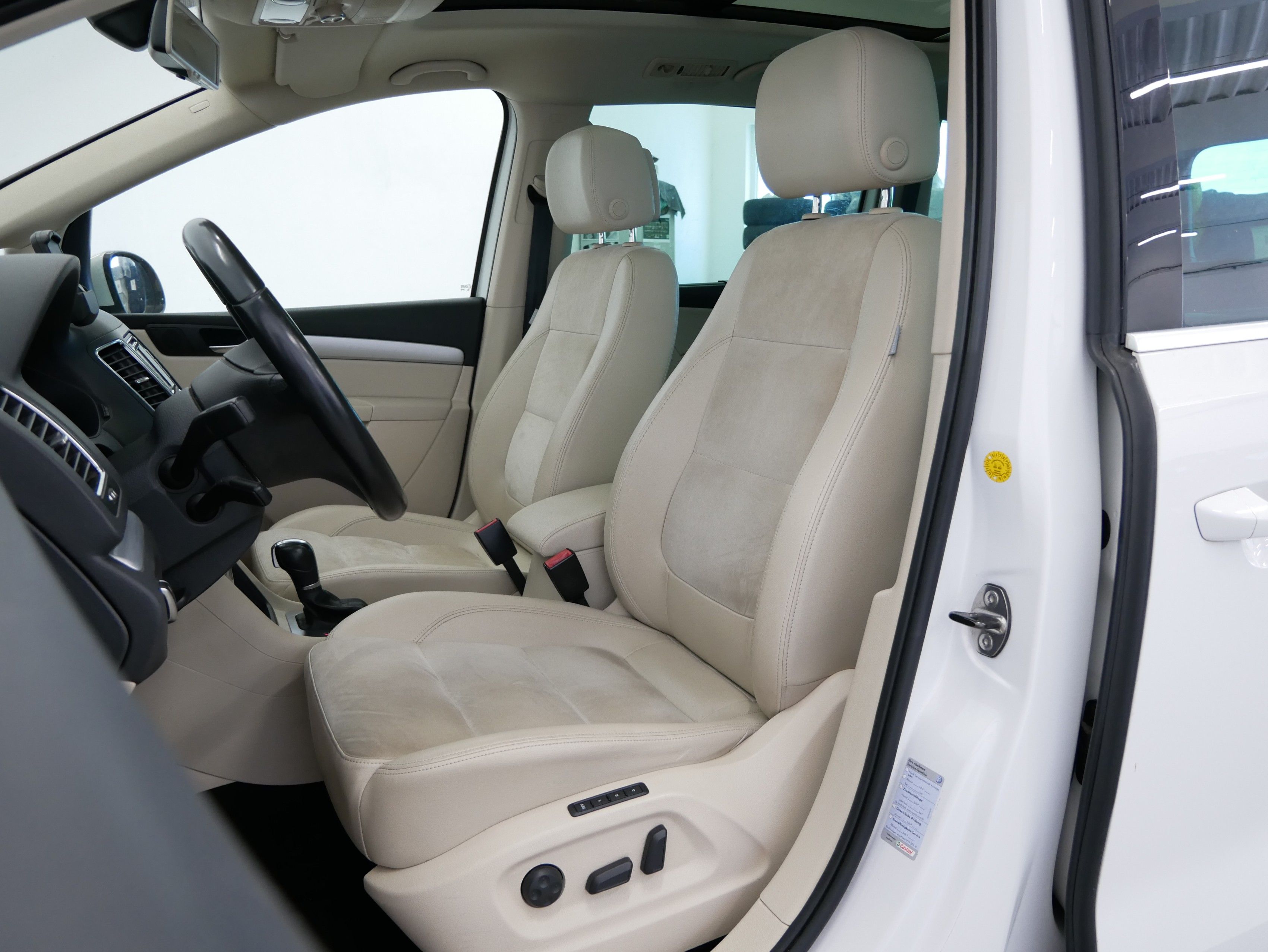 Volkswagen Sharan, 1.4 TSI 110 kW DSG Highline - fotka 6