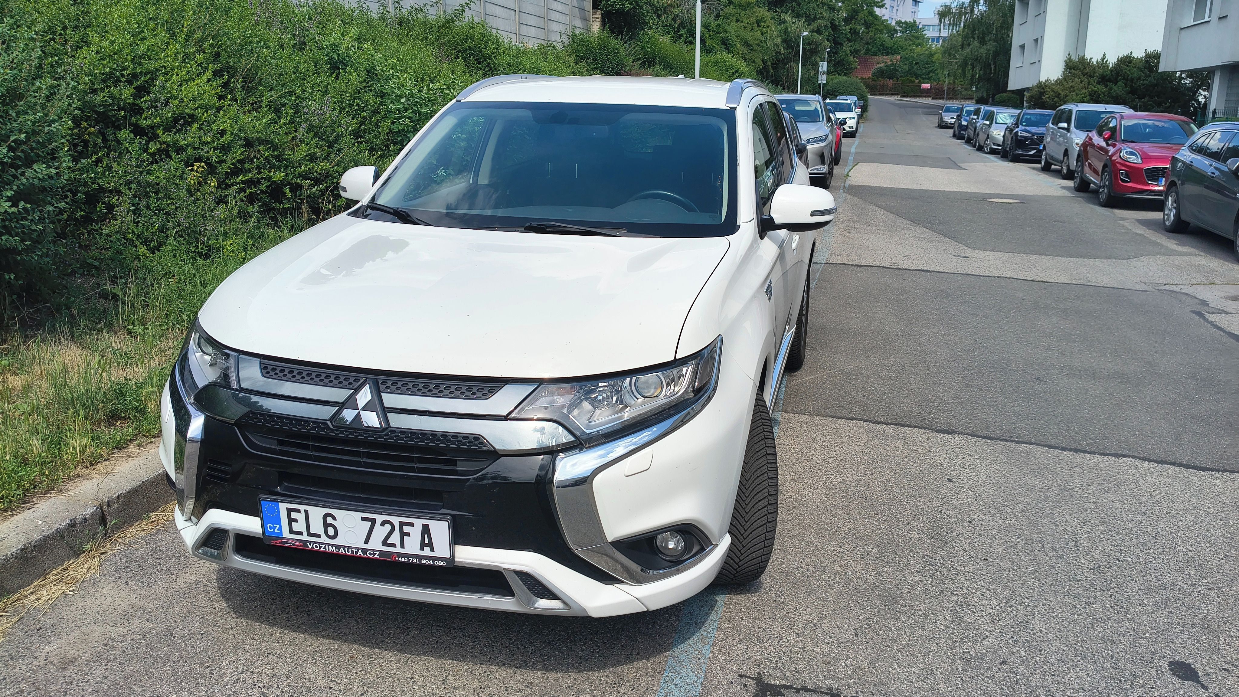 Mitsubishi Outlander, 2.4 PHEV 4x4 po servisu - fotka 3