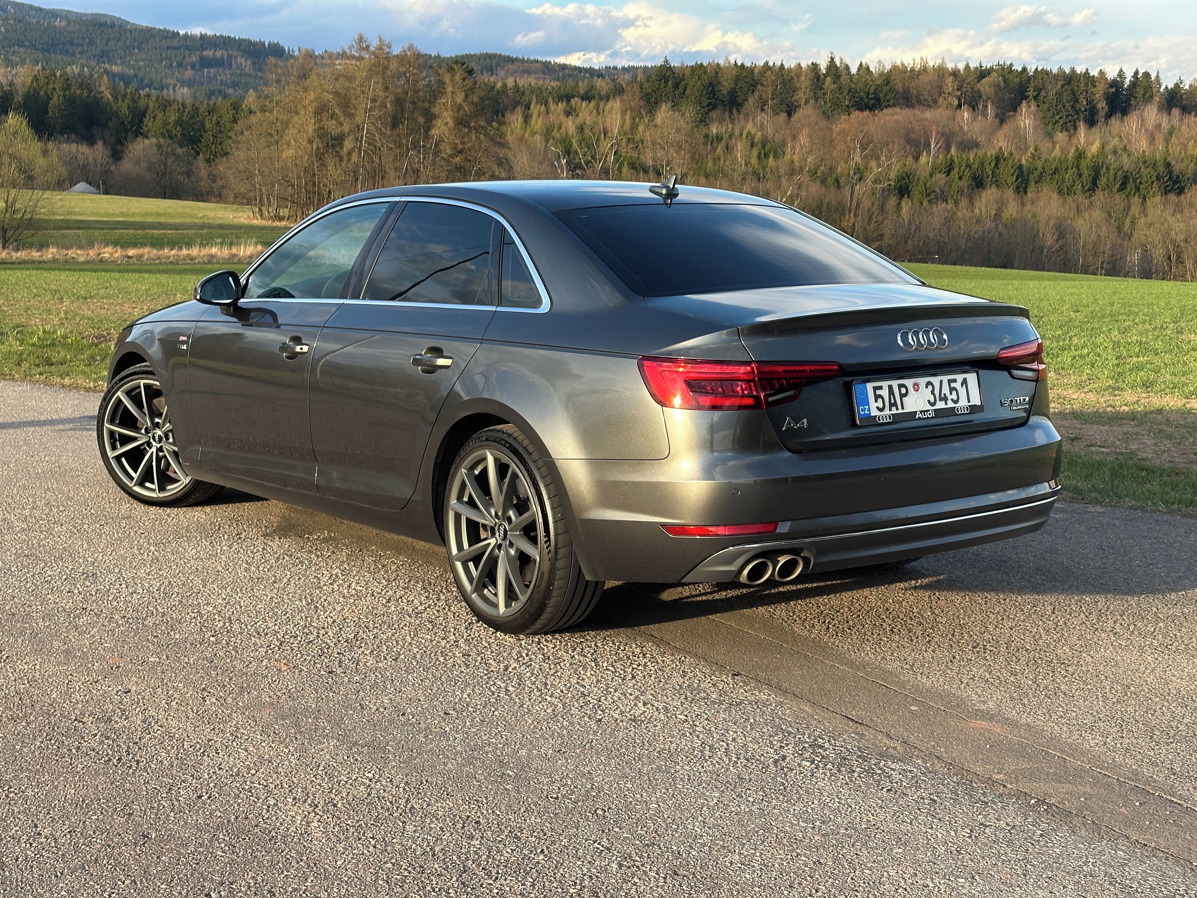 Audi A4, 3.0 Tdi, Quattro, po rozvodech - fotka 4