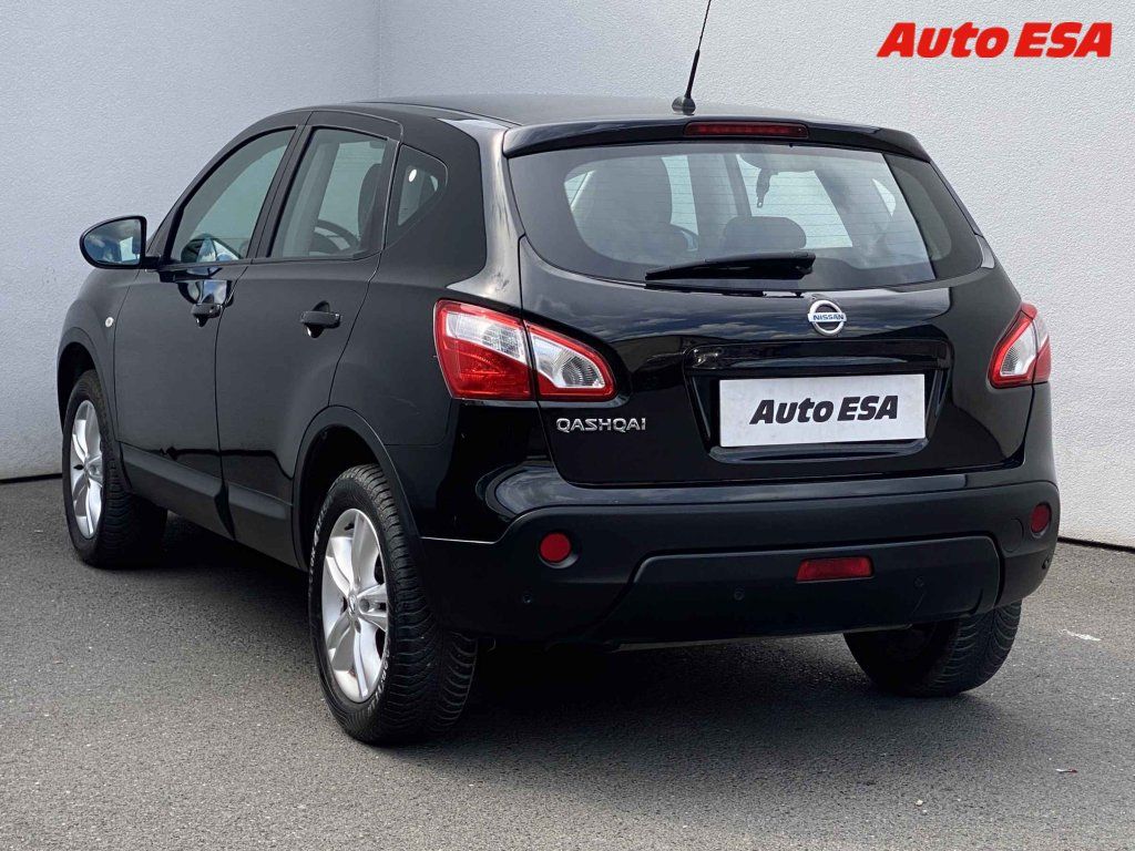 Nissan Qashqai, 1.6 4x2,Acenta - fotka 6
