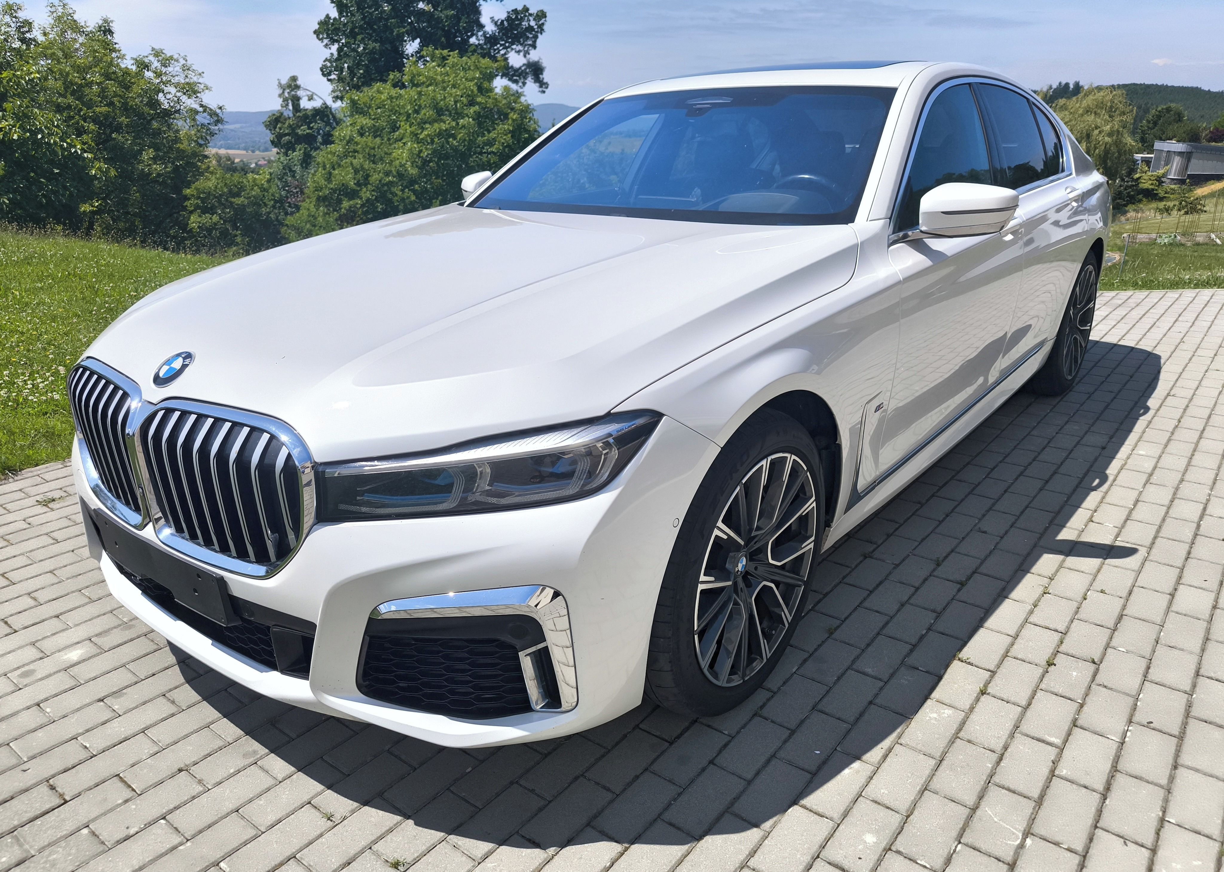 BMW Řada 7, 750D xDrive 294KW *Odpočet DPH - fotka 4
