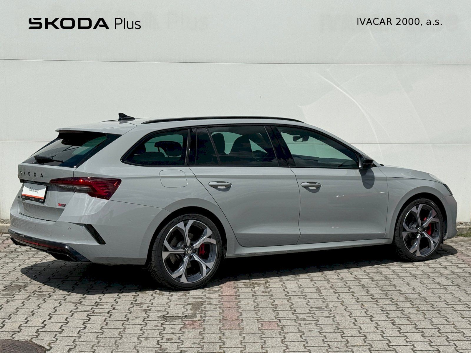 Škoda Octavia, Combi 2.0 TSI 195 kW DSG RS - fotka 2