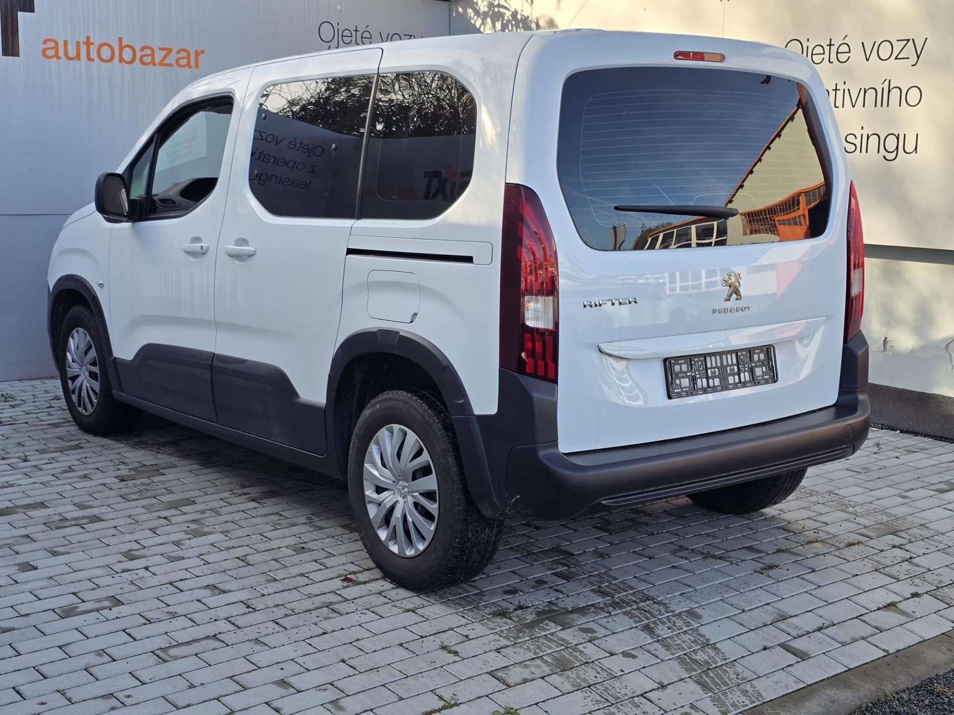 Peugeot Rifter, Active 1,5 BlueHDi (75 kW - fotka 5
