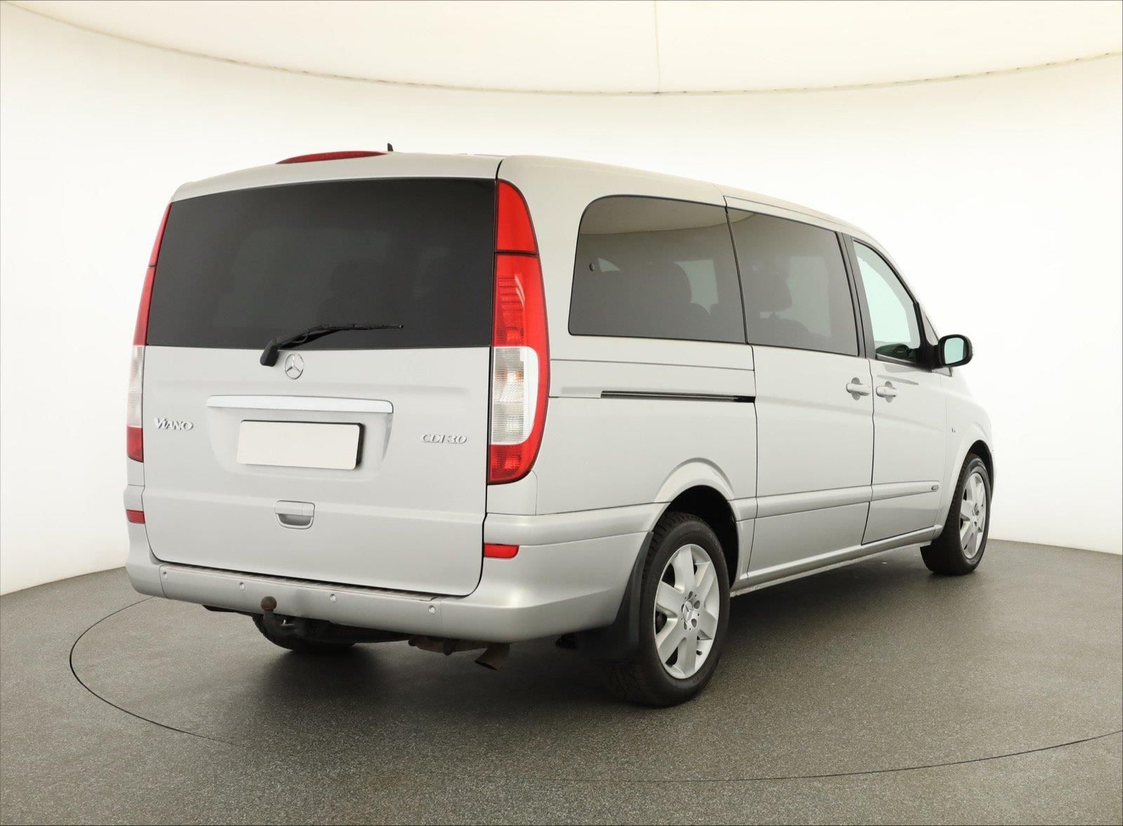 Mercedes-Benz Viano, 3.0 CDI, Klima, ČR, Automat - fotka 5