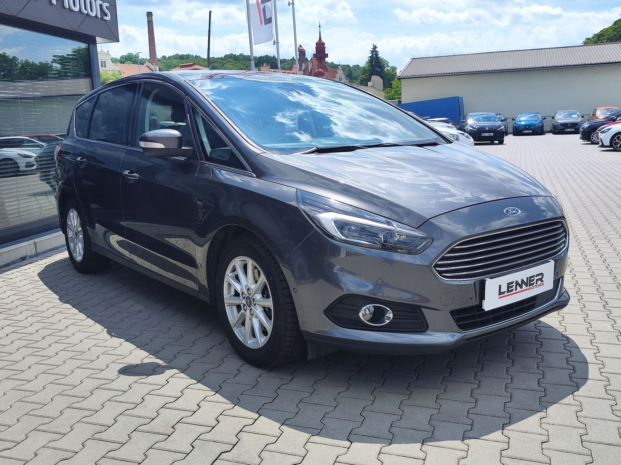 Ford S-MAX, 2.0 TDCI/132kW Titanium - fotka 3