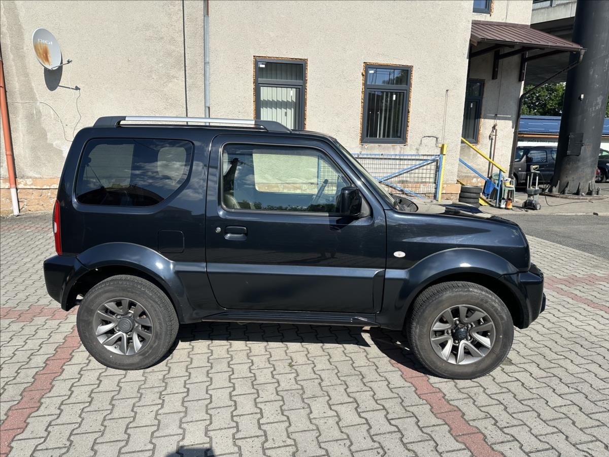 Suzuki Jimny, 1,3 4x4 KLIMA TAŽNÉ - fotka 2