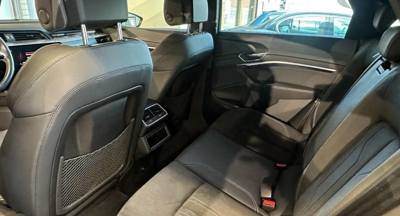 Audi Q8 e-tron, 55 Sportback Q 360 Matrix Pano - fotka 5