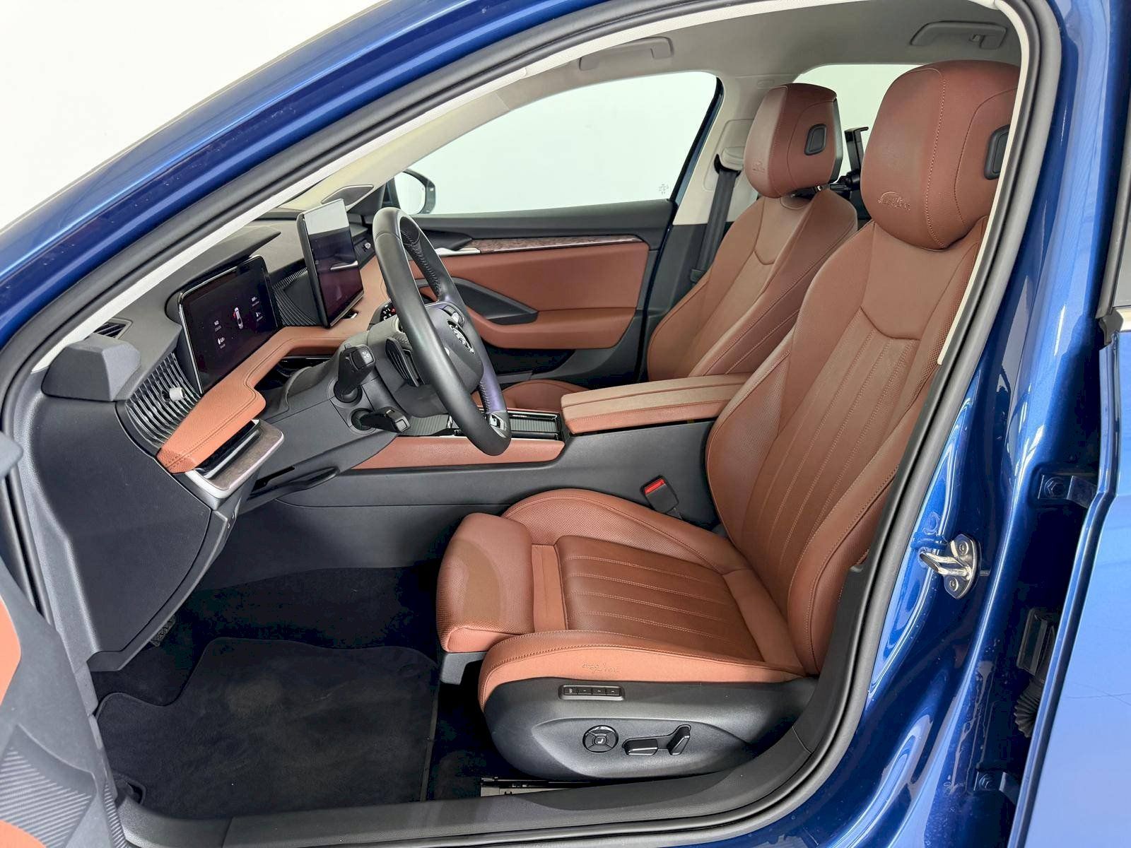 Škoda Superb, 2.0 TSI 195 kW 4x4 L&K - fotka 6