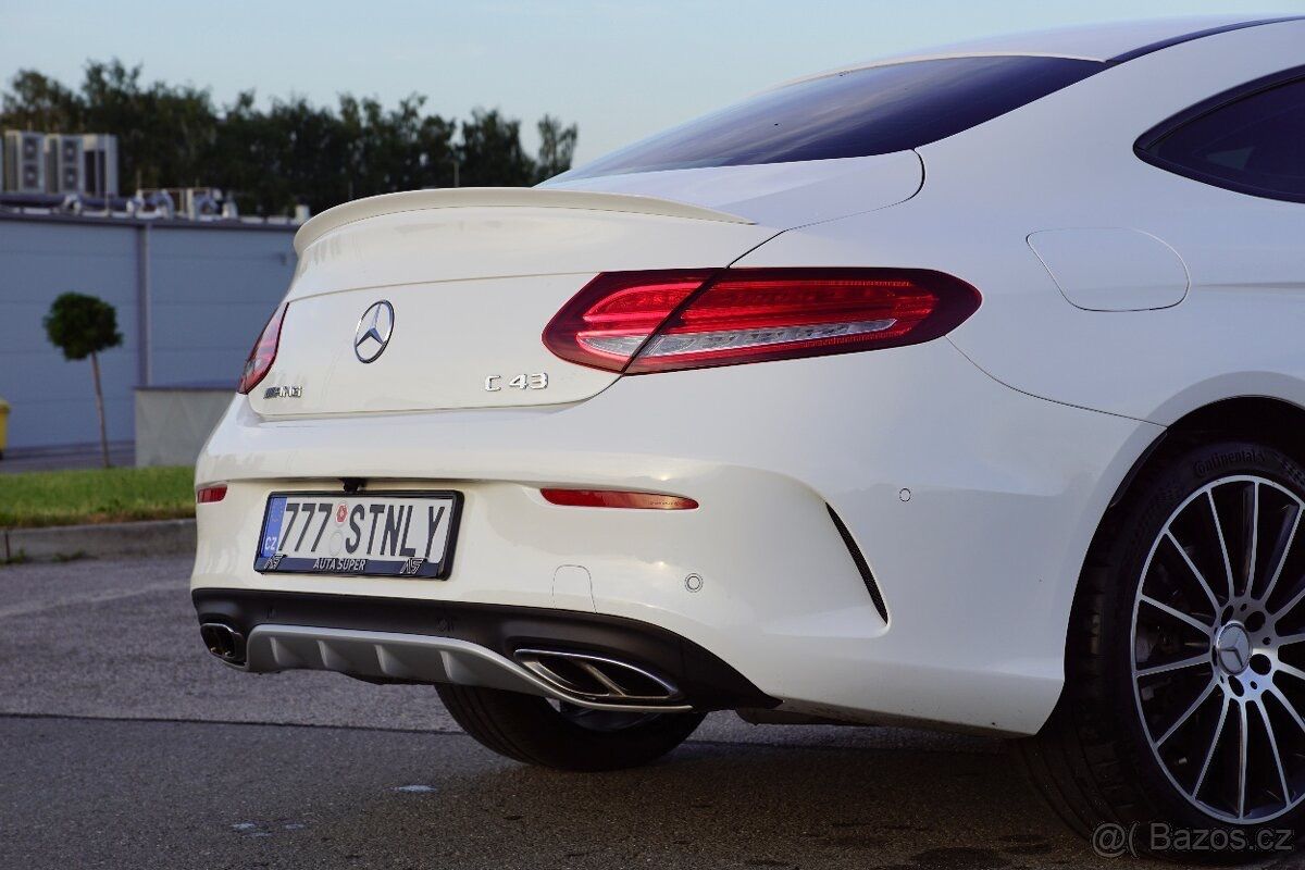 Mercedes-Benz Třídy C, C43 AMG Coupé - fotka 6