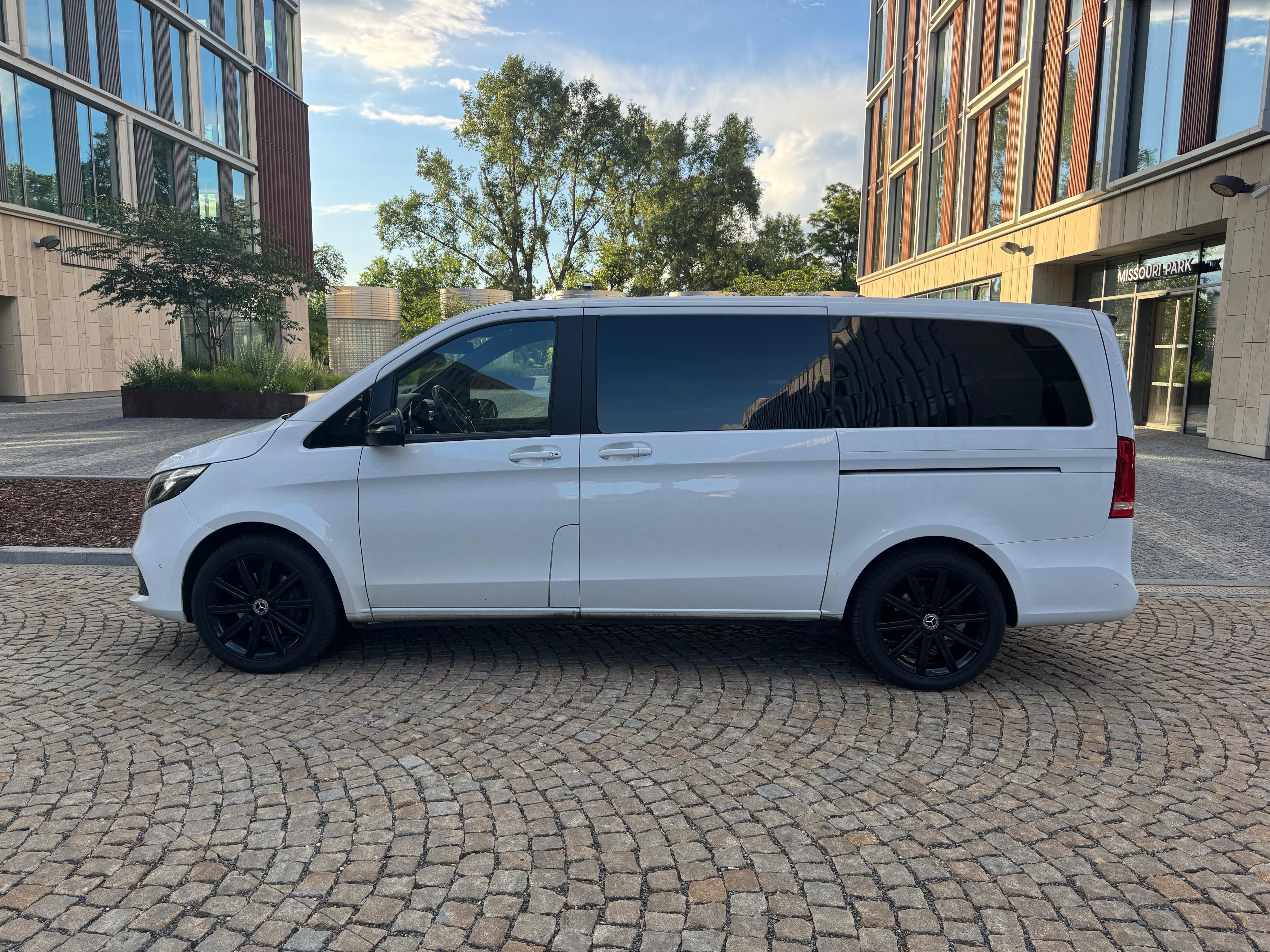 Mercedes-Benz Třídy V, V250d 4Matic/L/7míst/CZ - fotka 4