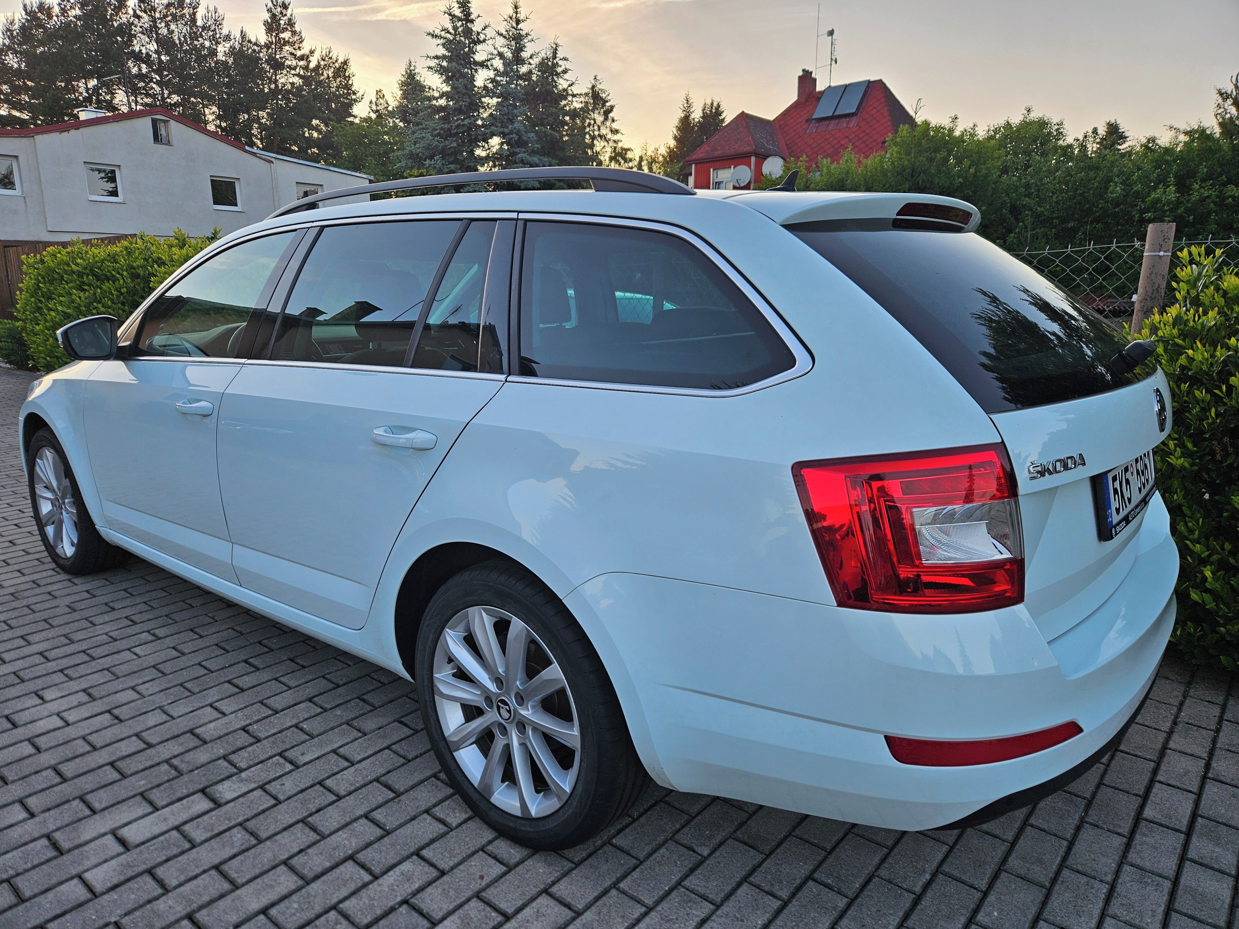 Škoda Octavia, 1.6 TDI 77KW - fotka 3